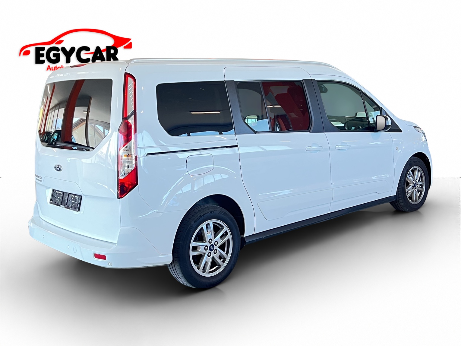 FORD Grand Tourneo Connect 1.5 EcoBlue Titanium Automat-image-5