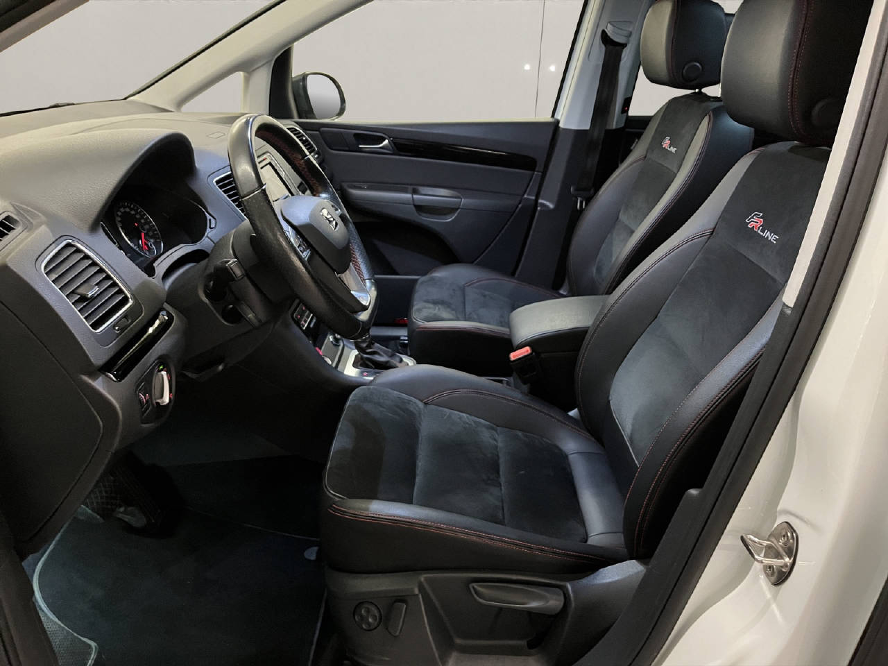 SEAT Alhambra 2.0 TSI 220 FR Line DSG-image-5