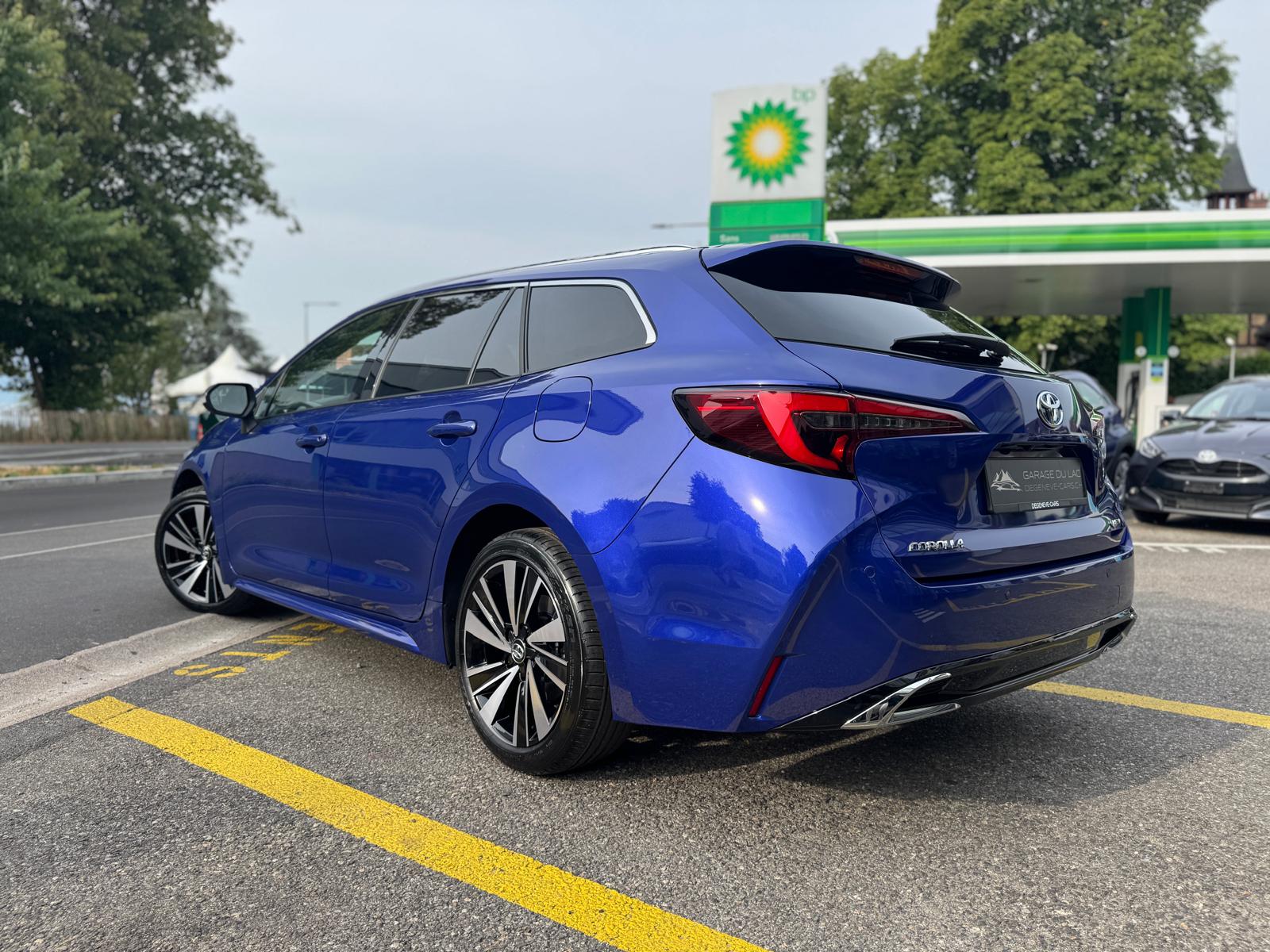 TOYOTA Corolla Touring Sports 1.8 HSD Trend e-CVT-showroom-element-2