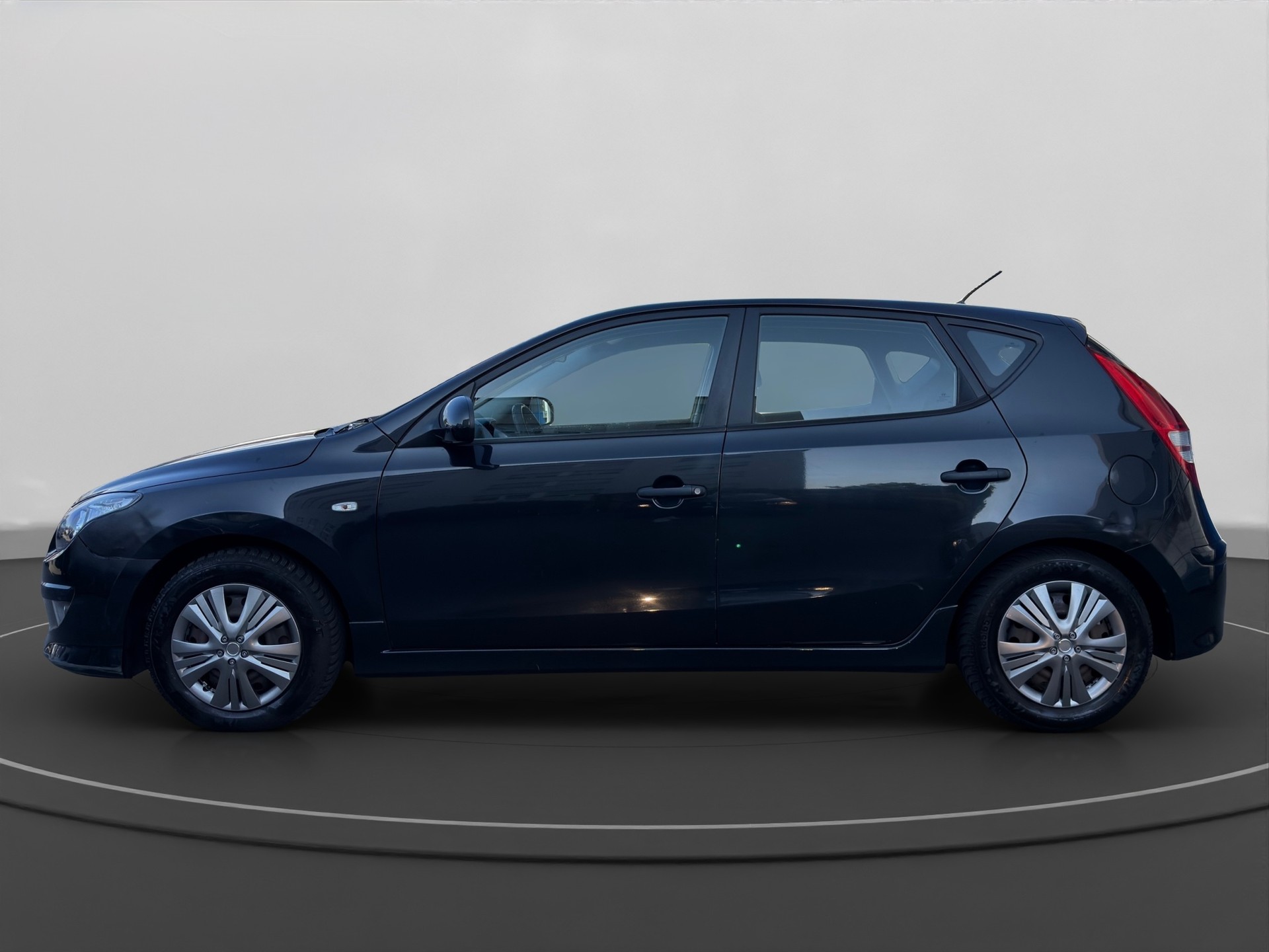 HYUNDAI i30 1.6 Style-showroom-element-1