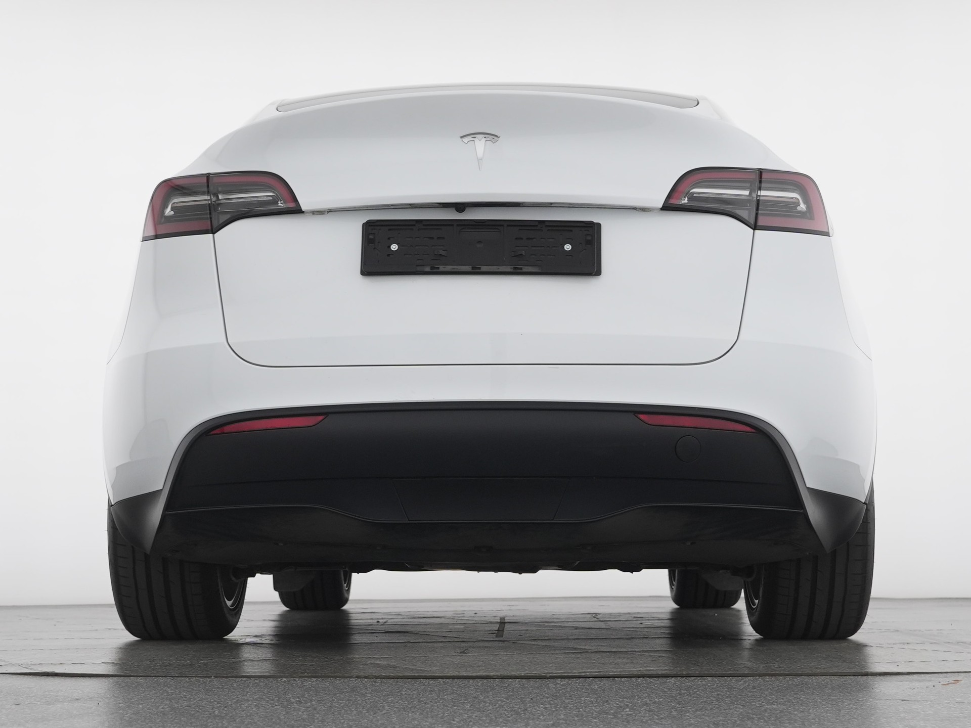 TESLA Model Y Rear-Wheel Drive-image-4