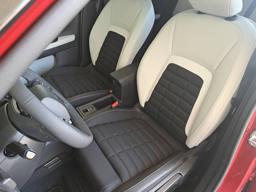 CITROEN C3 Aircross 1.2 Hybrid 110cv Plus-image-8