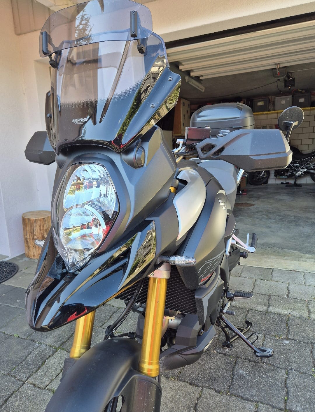 SUZUKI DL 1000 V-Strom Adventure L4-image-8