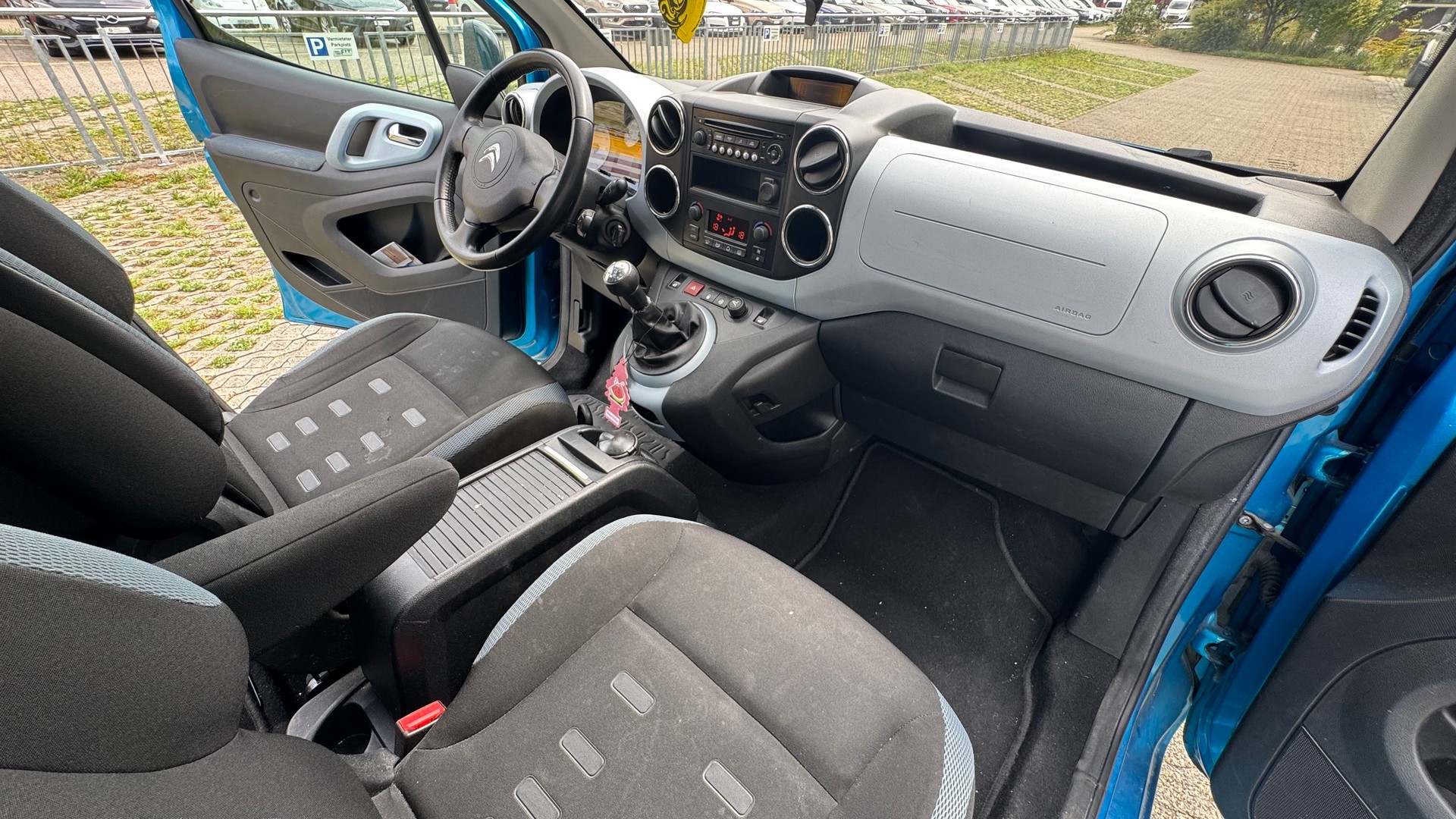 CITROEN Berlingo 1.6 HDi Multispace Special-image-10