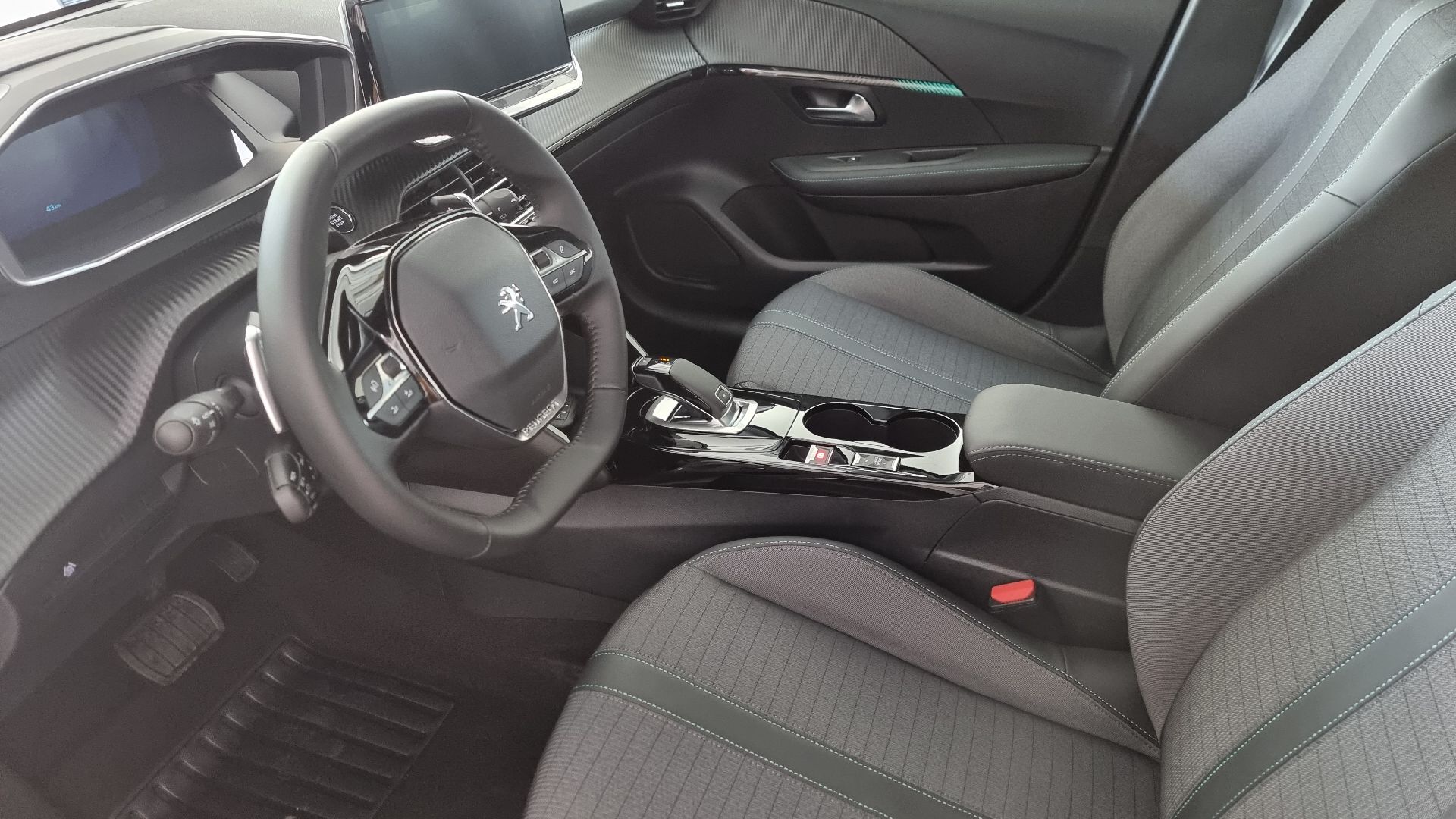 PEUGEOT 208 1.2 PureT All.P. EAT8-showroom-element-3