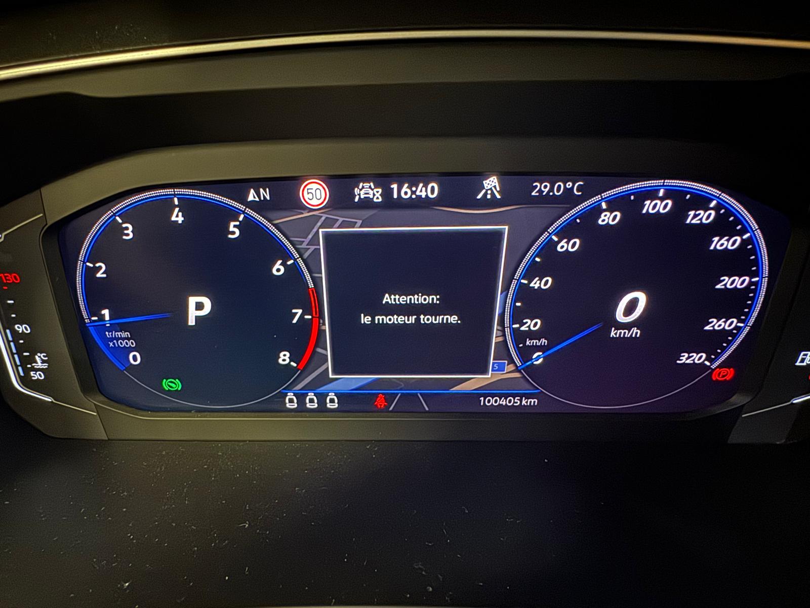 VW Tiguan 2.0TSI R 4Motion DSG-image-17