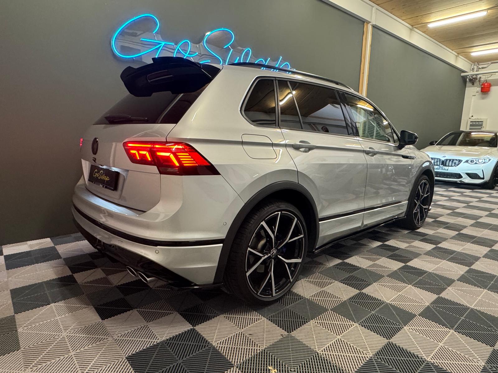 VW Tiguan 2.0TSI R 4Motion DSG-image-5
