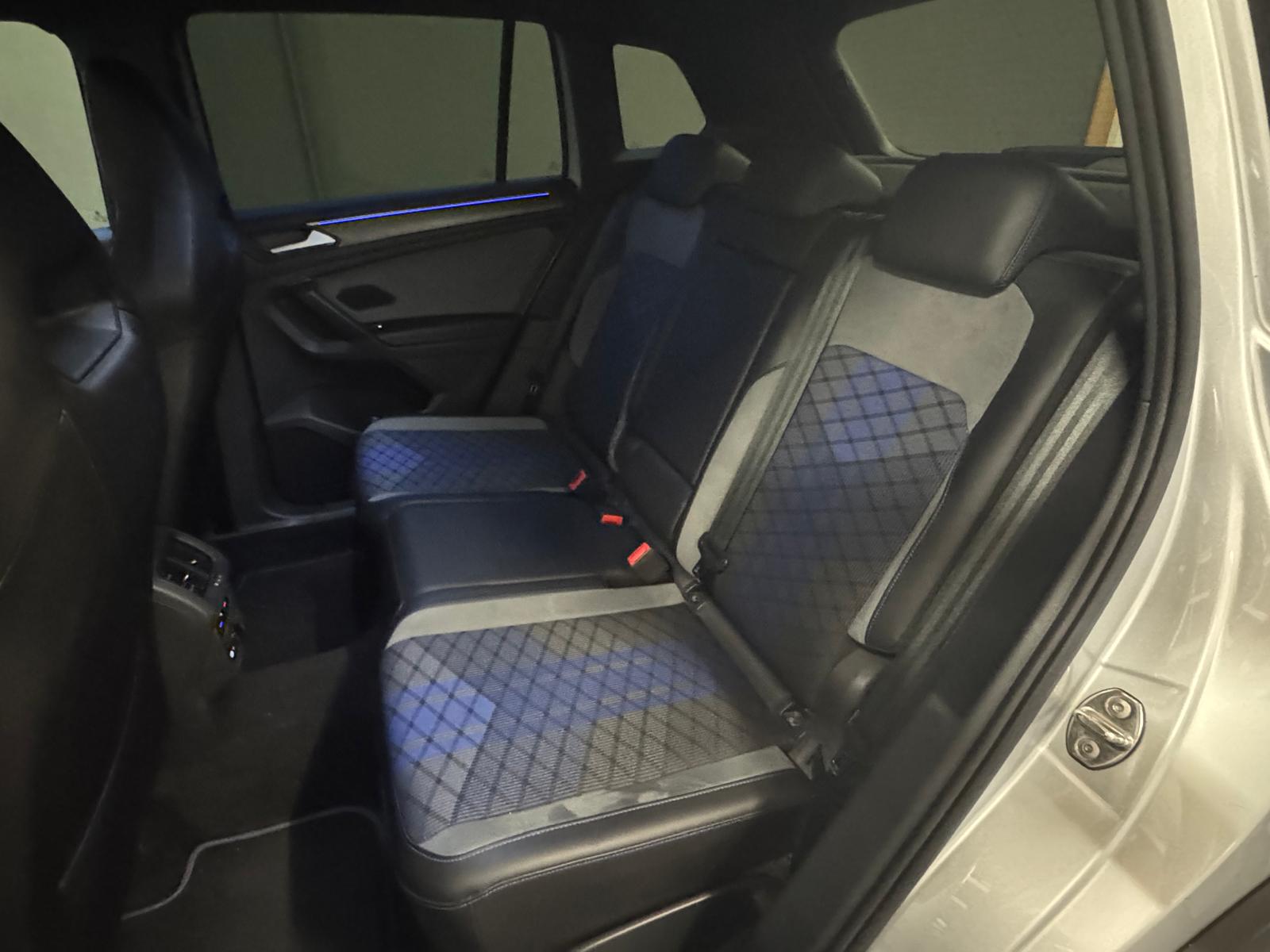 VW Tiguan 2.0TSI R 4Motion DSG-image-12