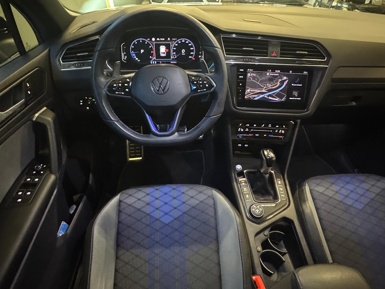 VW Tiguan 2.0TSI R 4Motion DSG-image-14