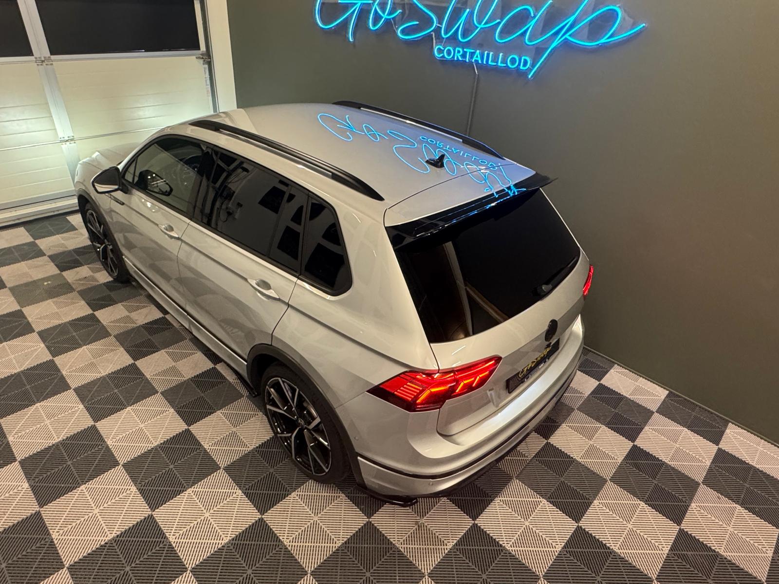VW Tiguan 2.0TSI R 4Motion DSG-showroom-element-2