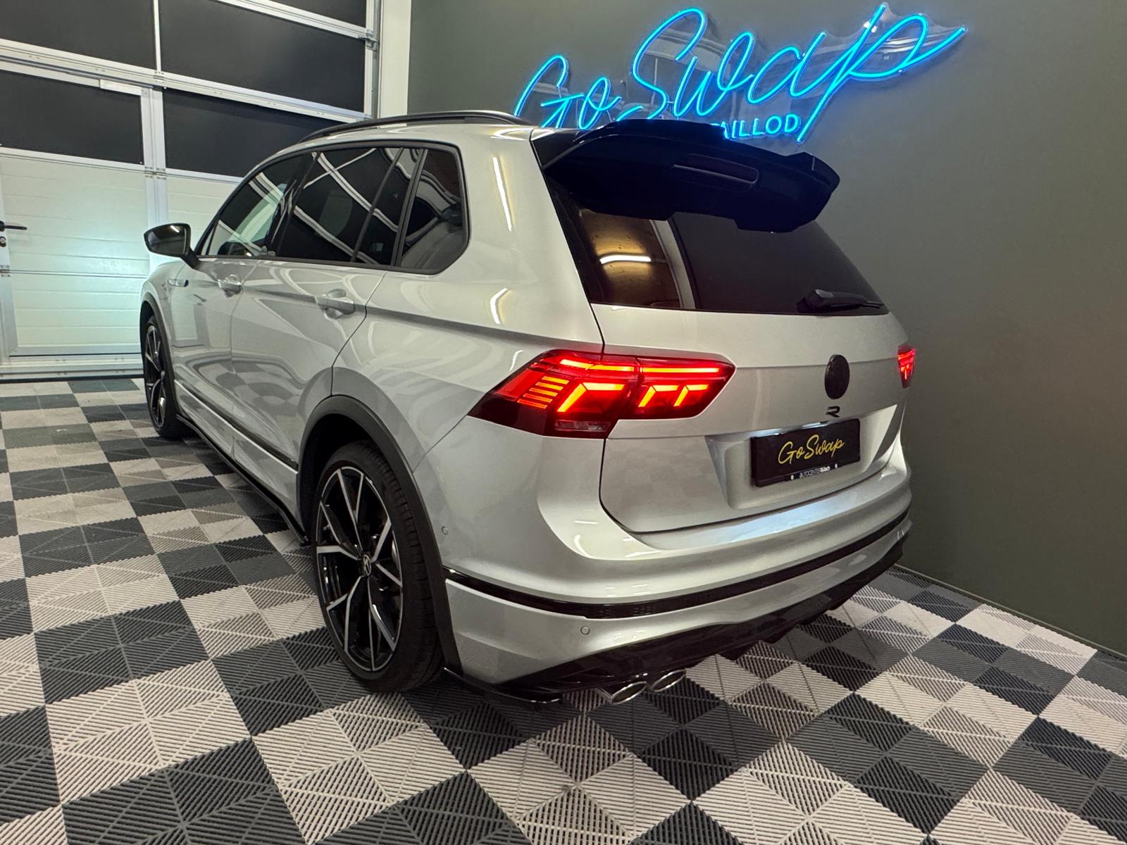 VW Tiguan 2.0TSI R 4Motion DSG-showroom-element-3