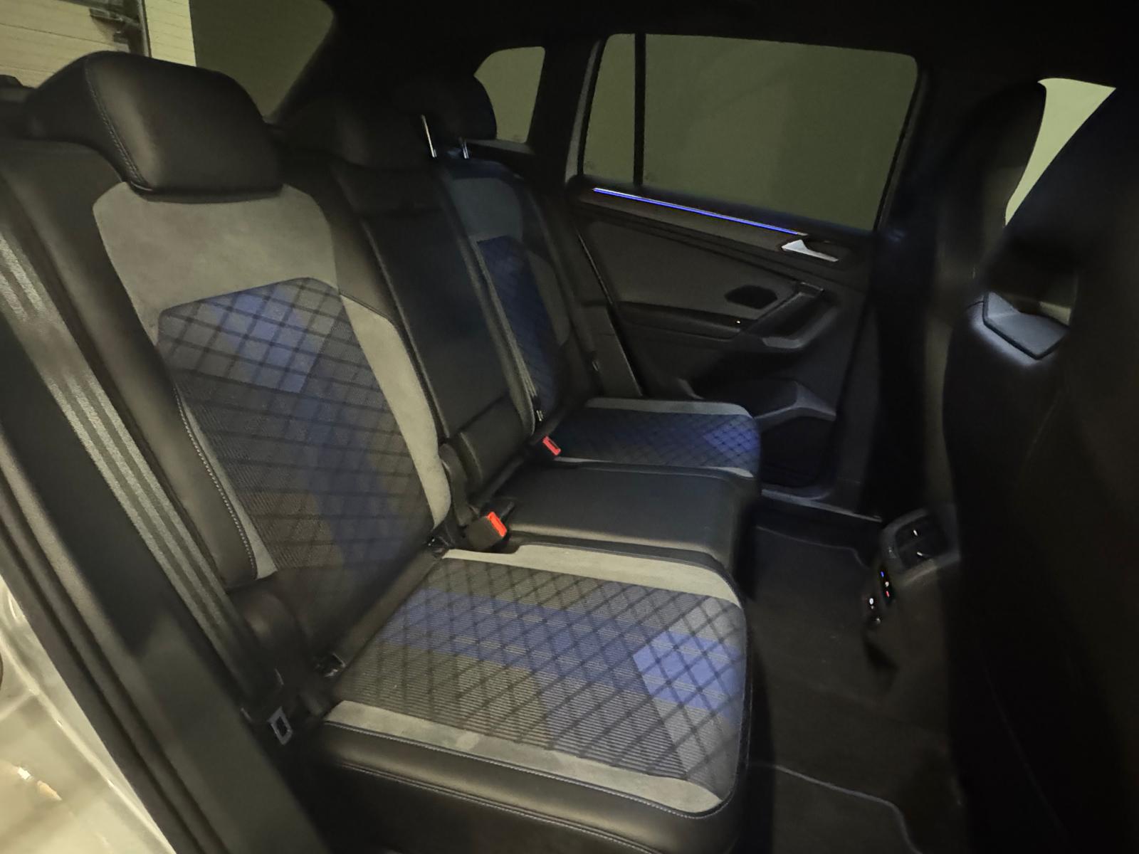VW Tiguan 2.0TSI R 4Motion DSG-image-11