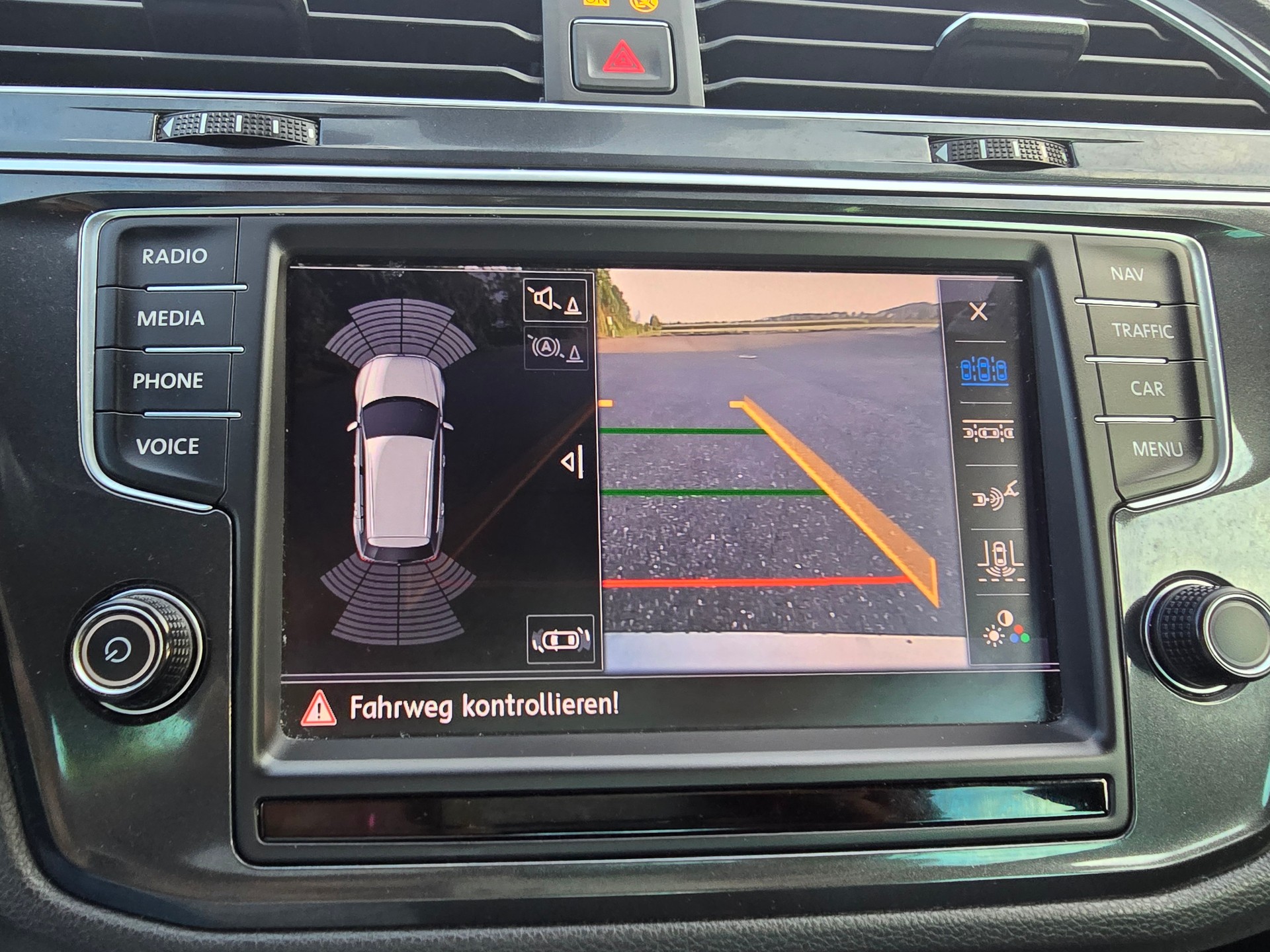 VW Tiguan 2.0TSI R-Line Highline 4Motion DSG-image-22
