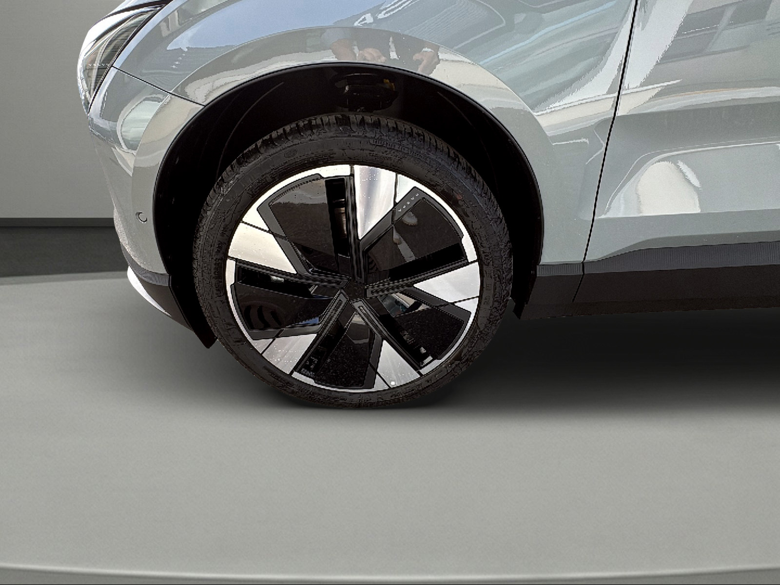 VOLVO EX30 P8 69 kWh AWD Ultra-showroom-element-2