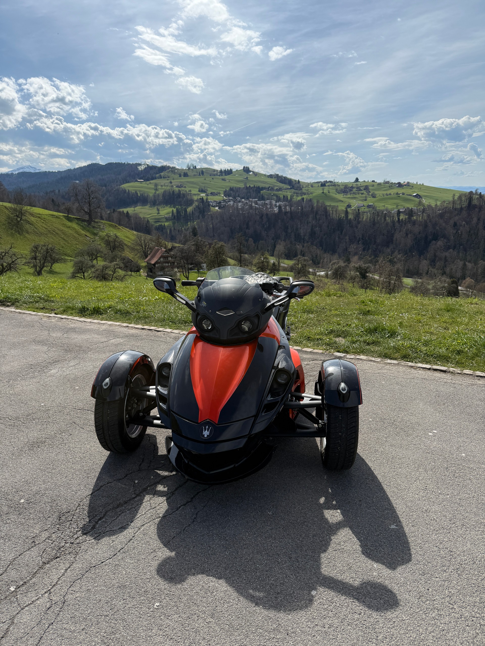 CAN-AM Spyder-image-0