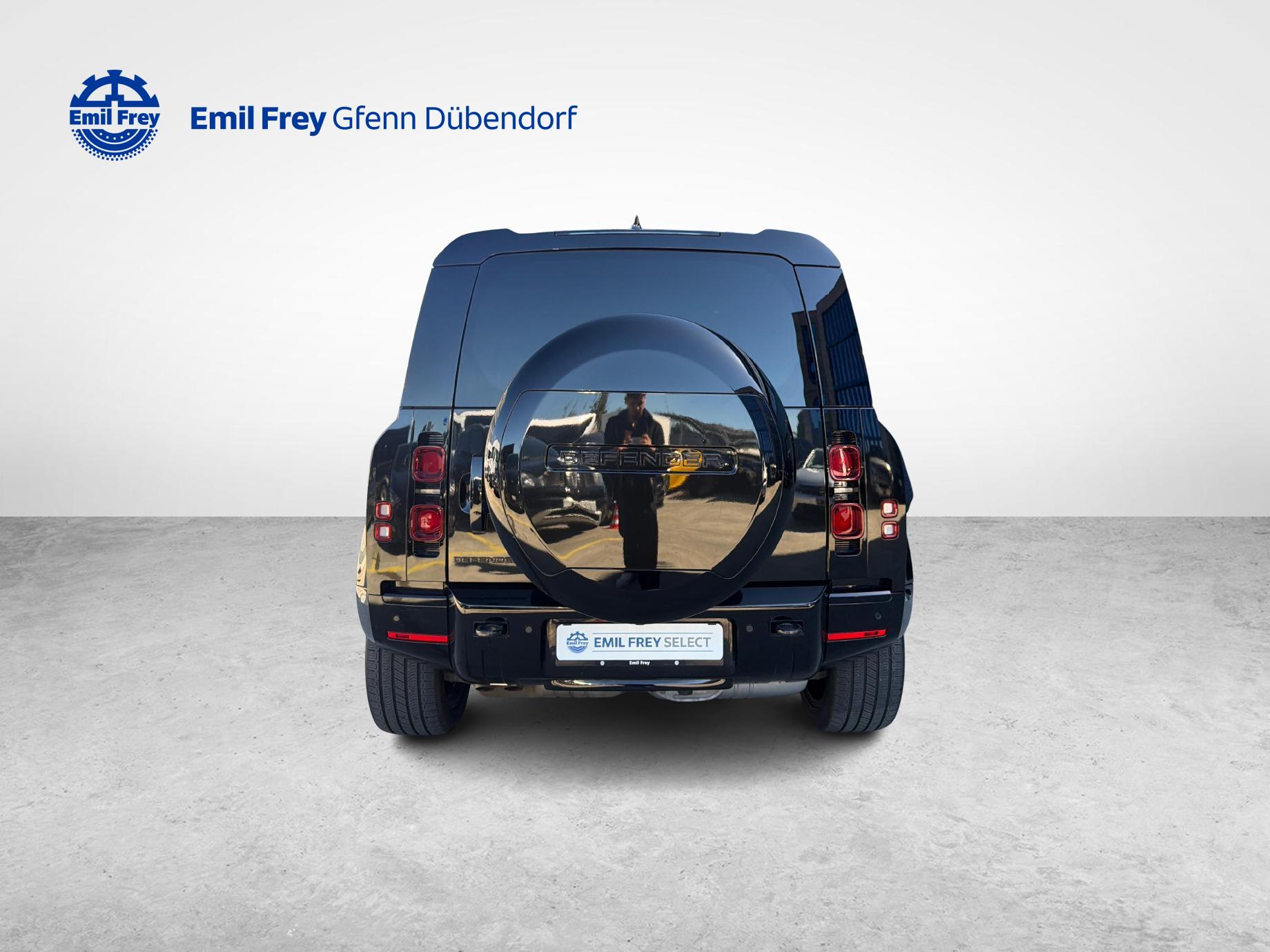 LAND ROVER Defender 110 3.0 D I6 300 X-Dynamic HSE-image-6