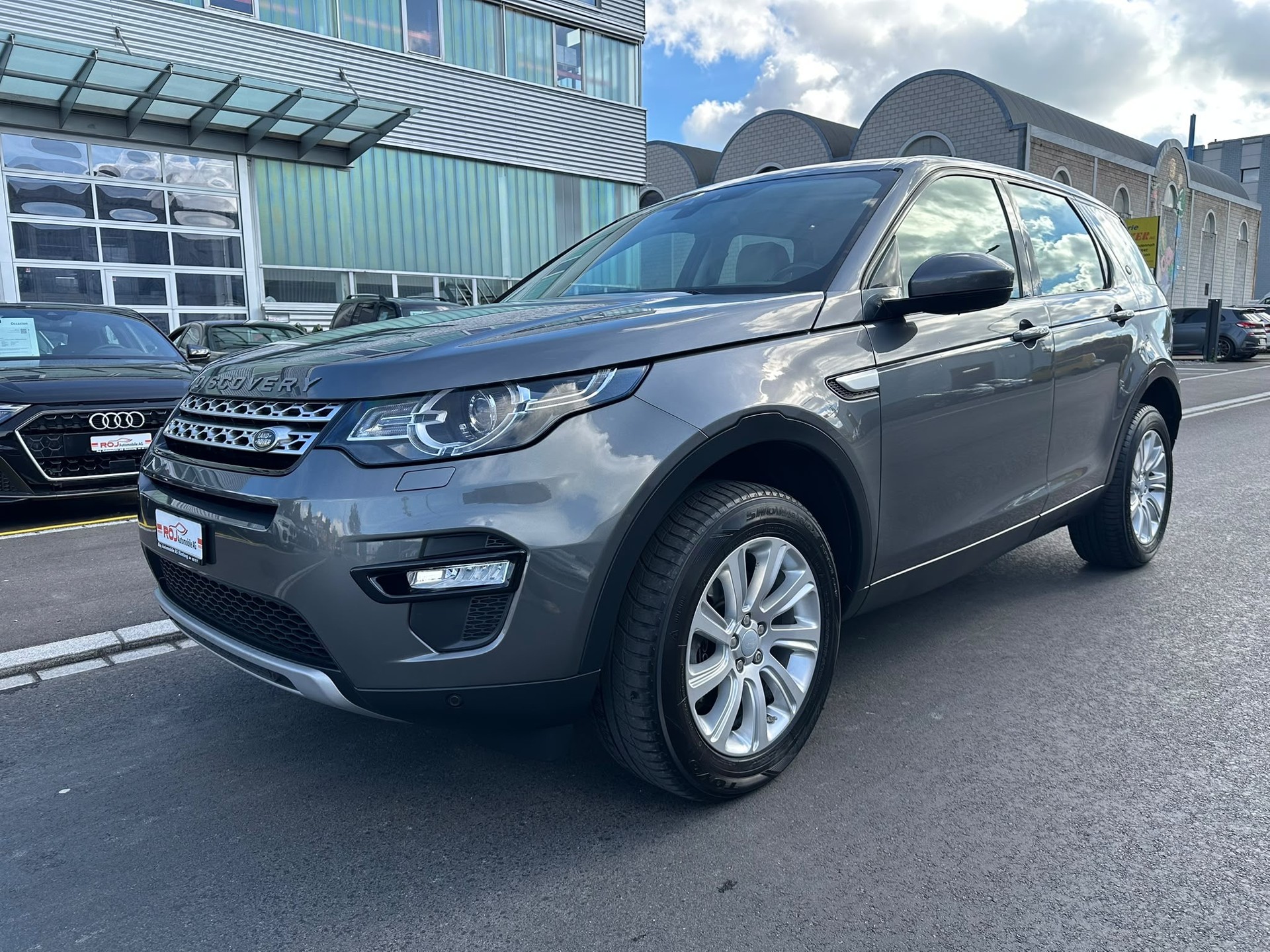 LAND ROVER Discovery Sport 2.0 TD4 HSE Luxury AT9-showroom-element-1