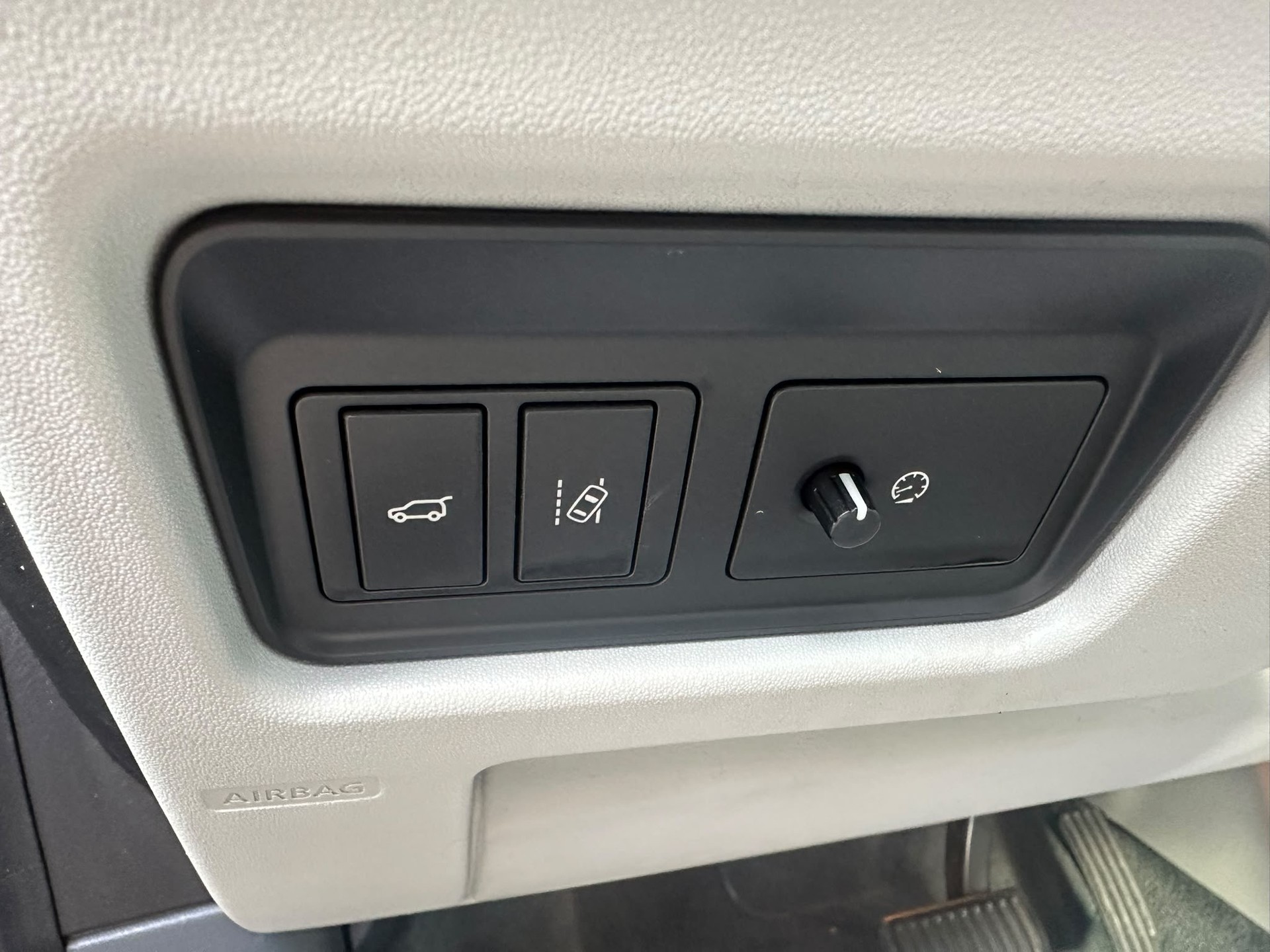 LAND ROVER Discovery Sport 2.0 TD4 HSE Luxury AT9-image-13