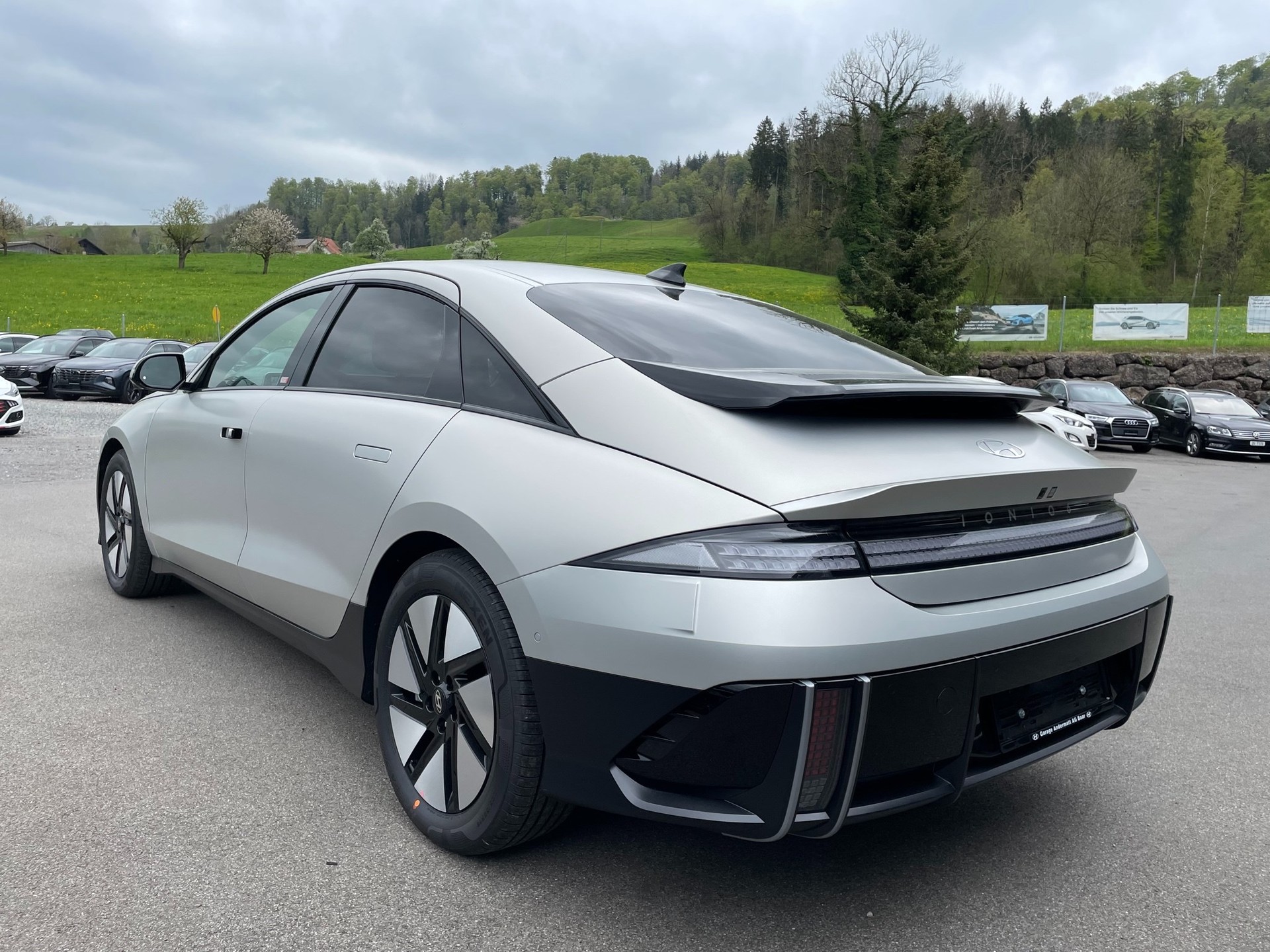 HYUNDAI Ioniq 6 77kWh Launch Edition 4WD-showroom-element-3