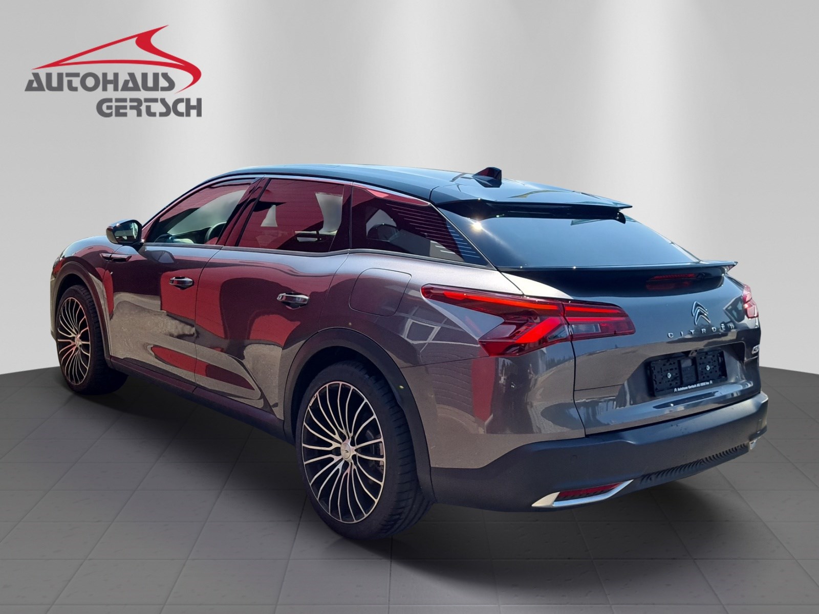 CITROEN C5 X 1.6 PHEV Shine Pack-showroom-element-1
