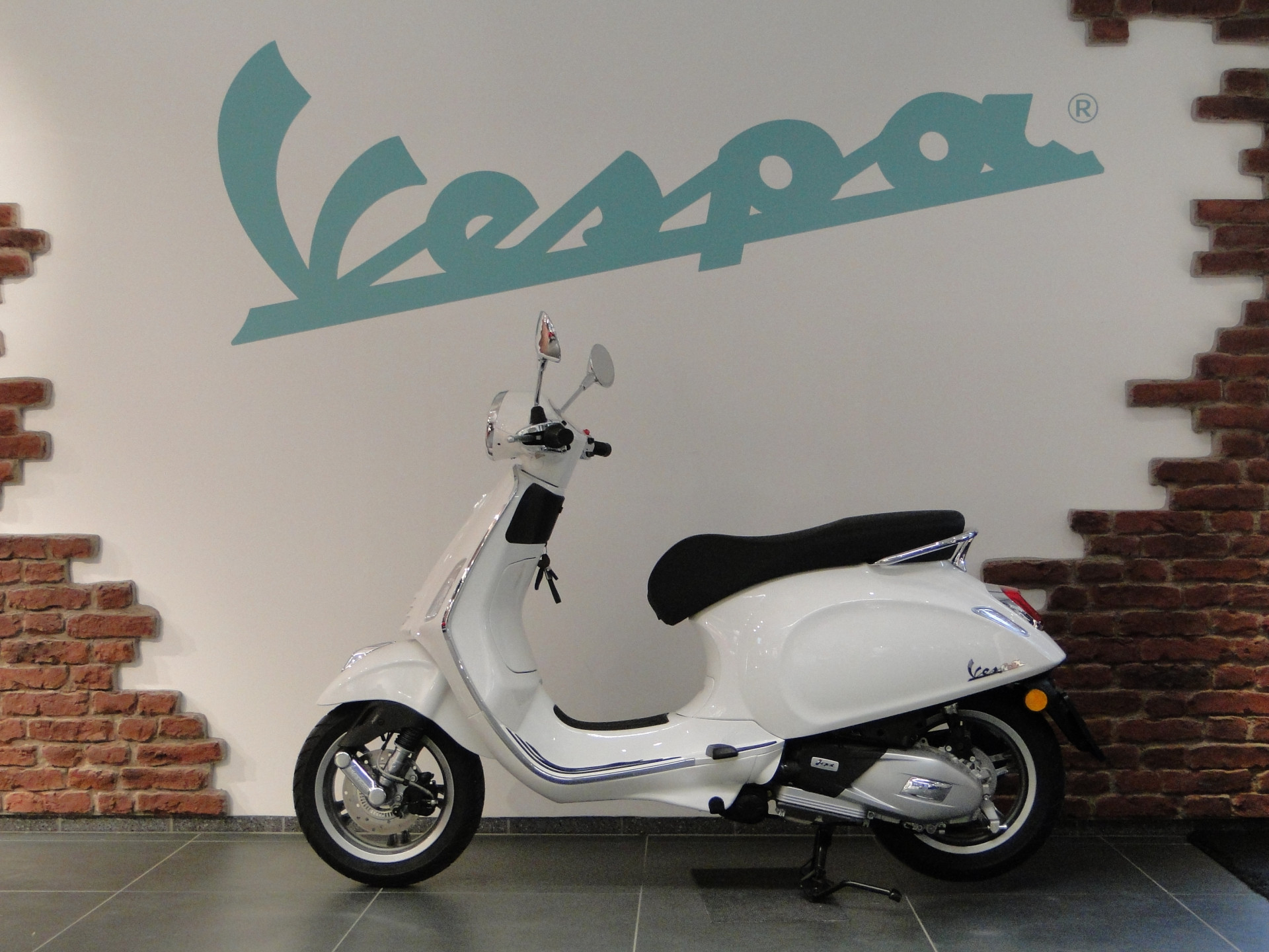 PIAGGIO Vespa Primavera 125-image-0