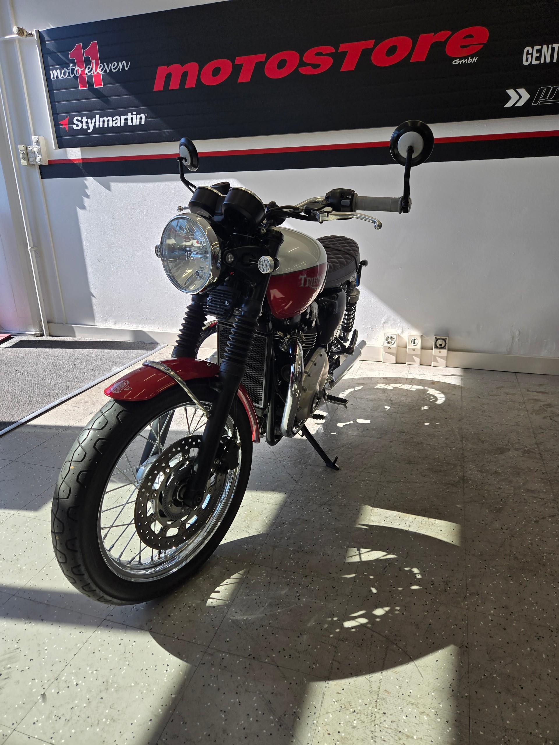 TRIUMPH Bonneville 900 T 100 ABS-image-3