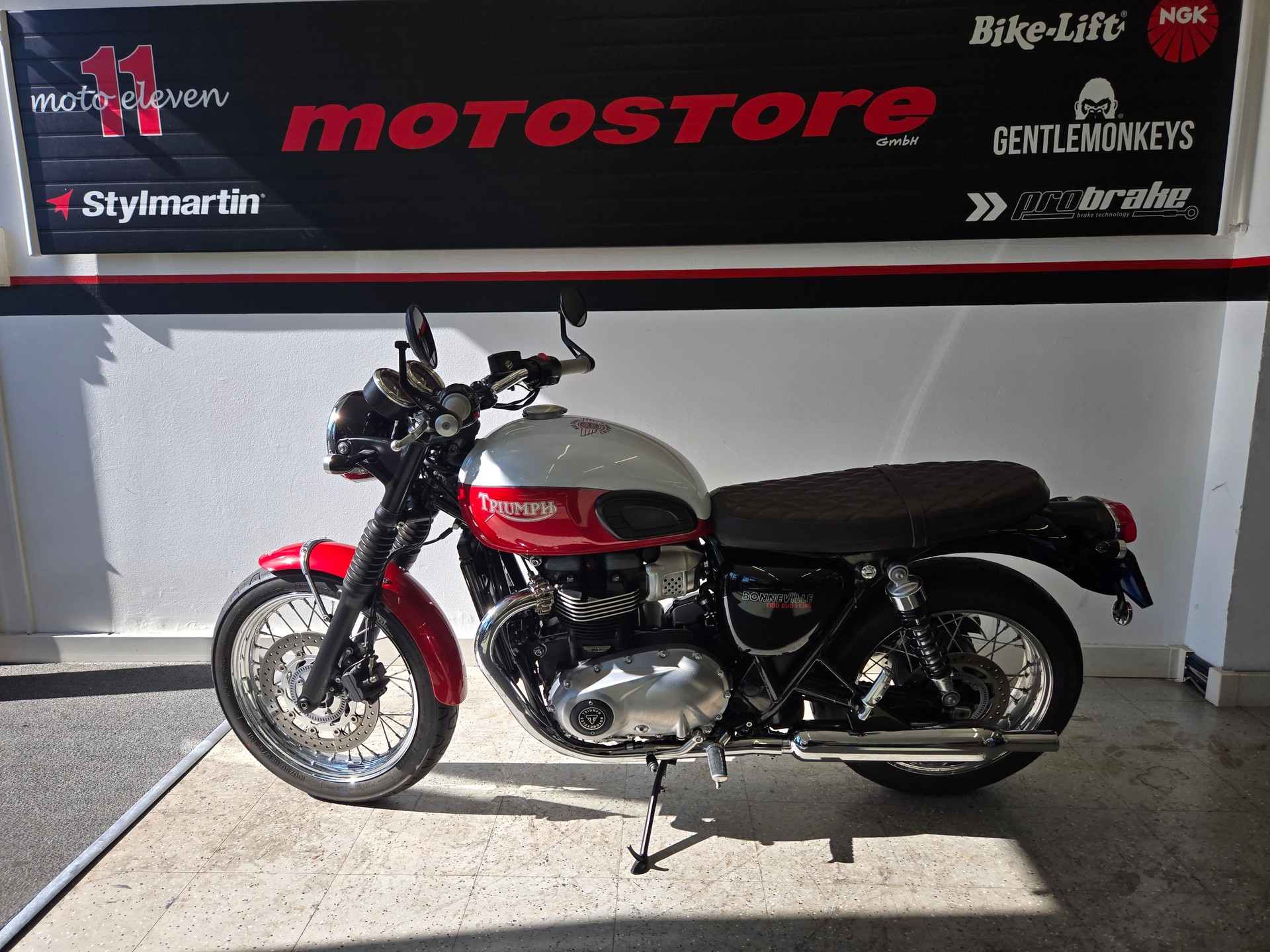 TRIUMPH Bonneville 900 T 100 ABS-image-5