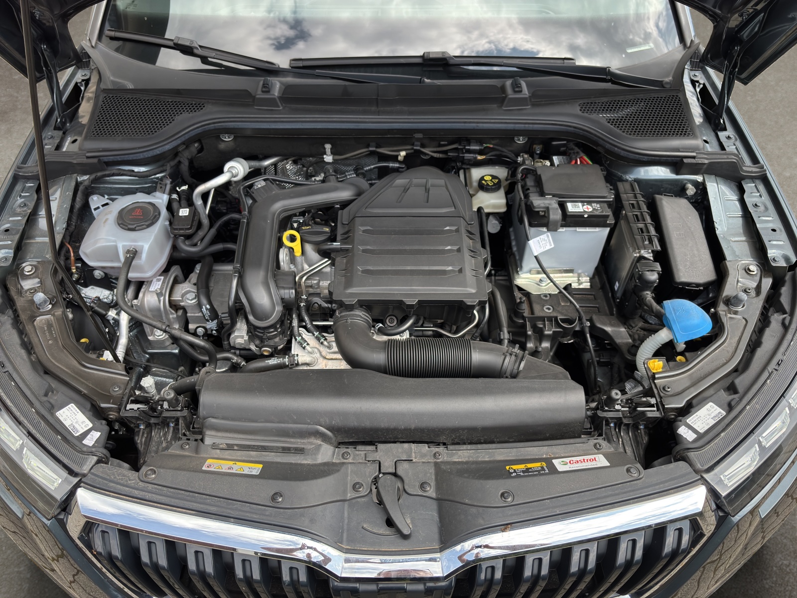 SKODA Kamiq 1.0 TSI Style DSG-image-11