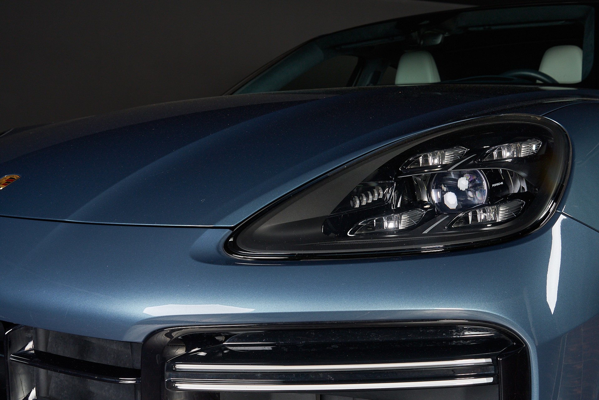 PORSCHE Cayenne Turbo-image-3