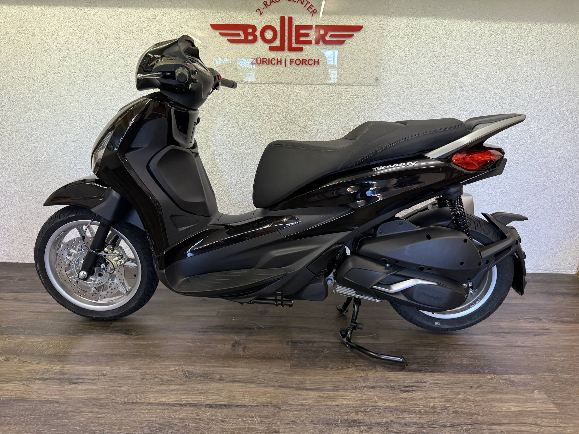 PIAGGIO Beverly 310 hpe ABS E5+-image-1