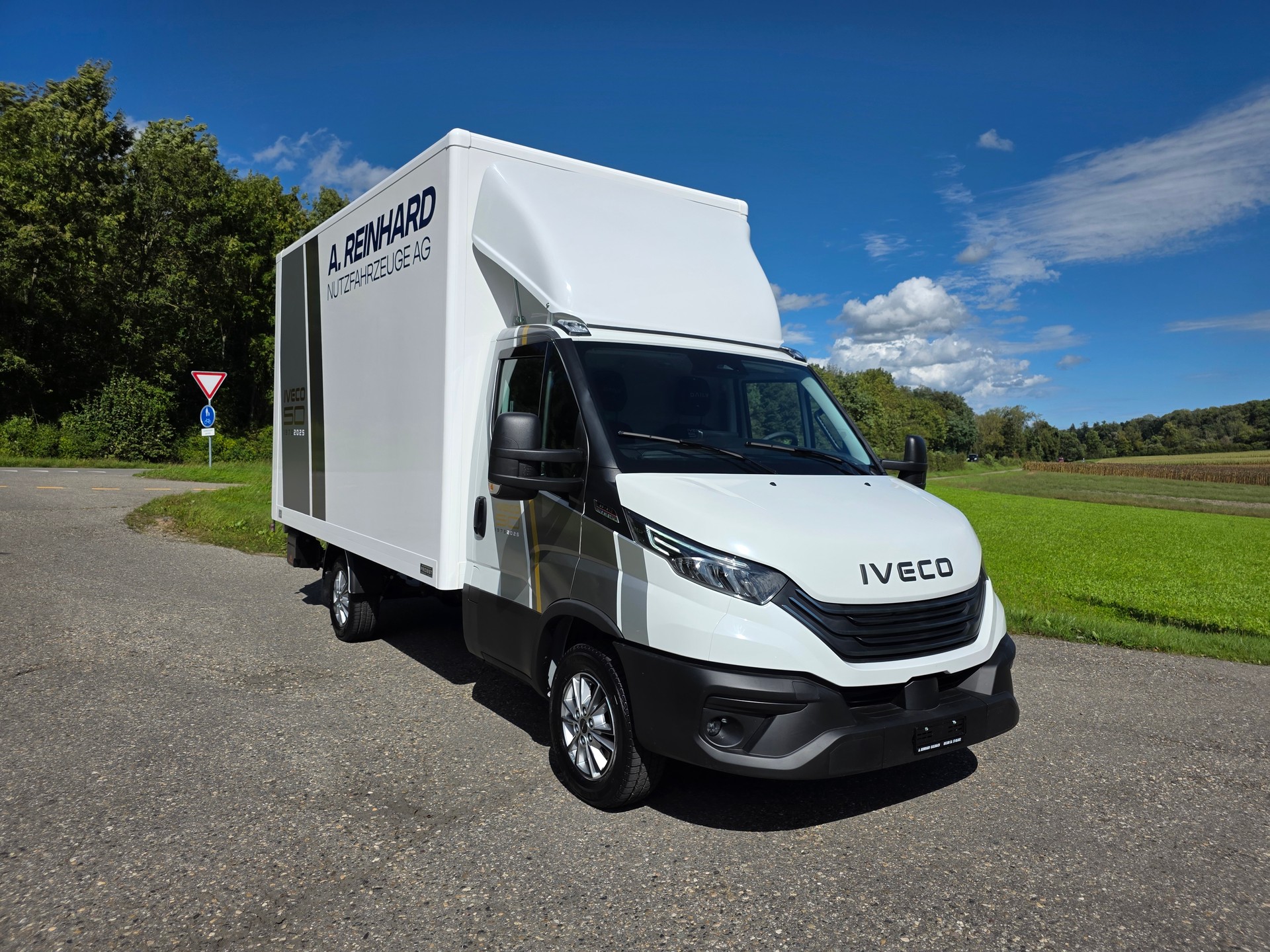 IVECO 35 S 21H A8-image-1