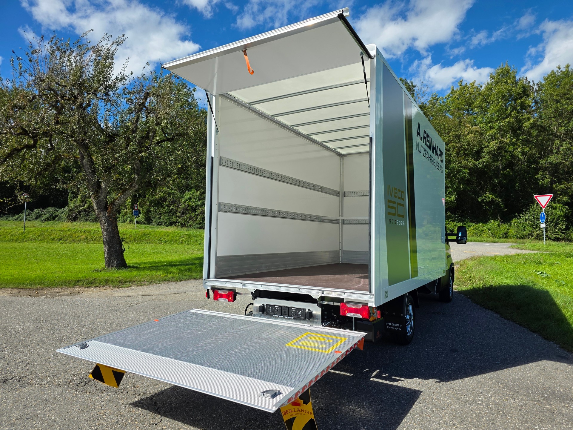 IVECO 35 S 21H A8-image-8