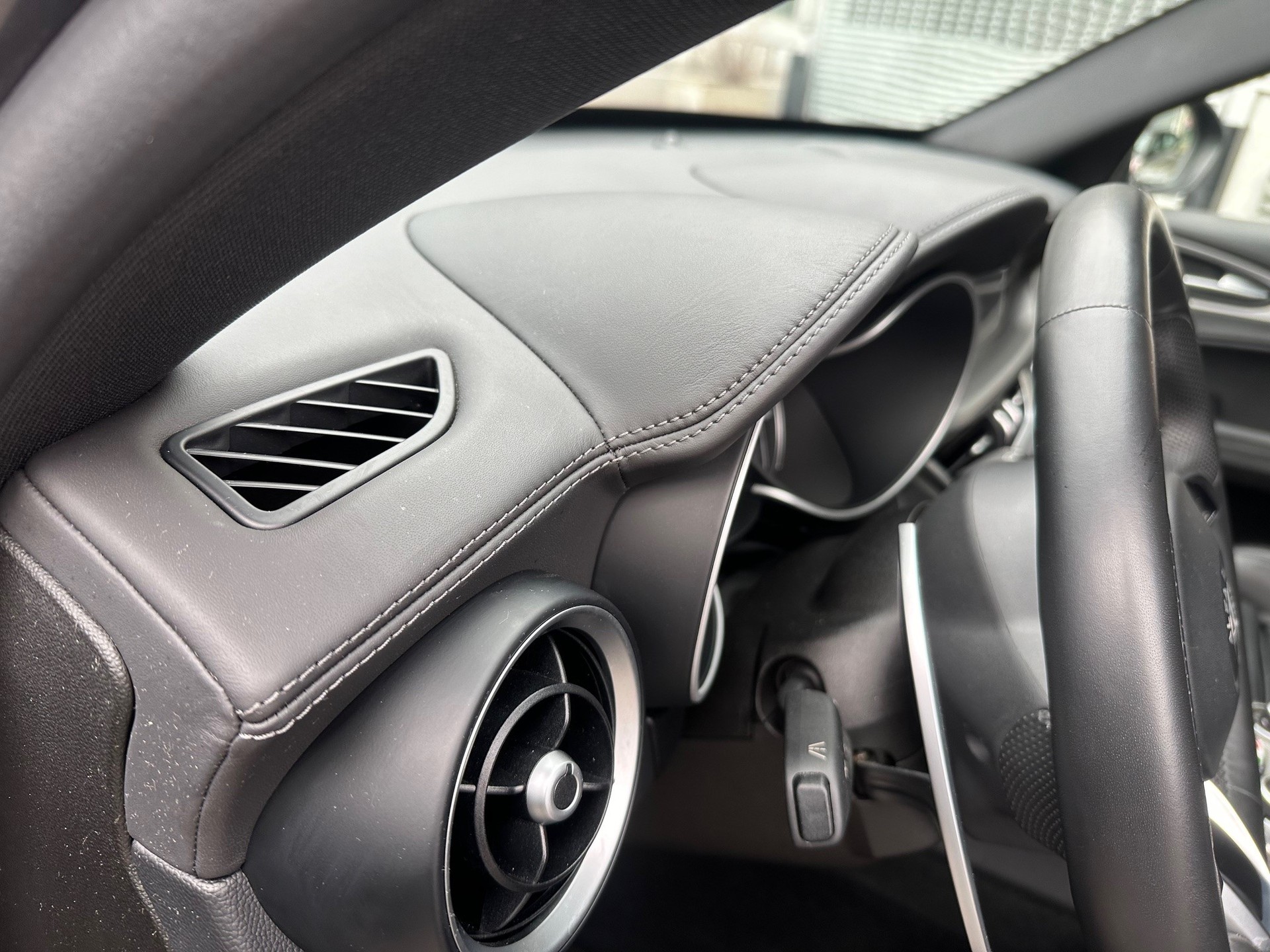 ALFA ROMEO Stelvio 2.0 Veloce Q4 Automatic-image-7