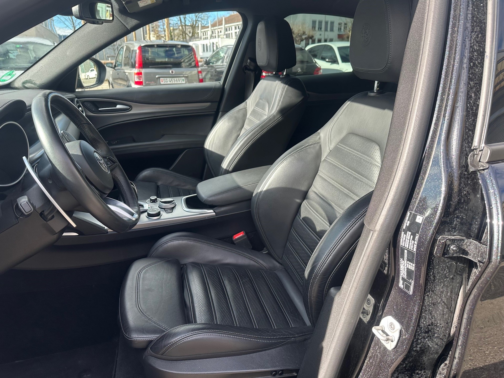 ALFA ROMEO Stelvio 2.0 Veloce Q4 Automatic-showroom-element-3