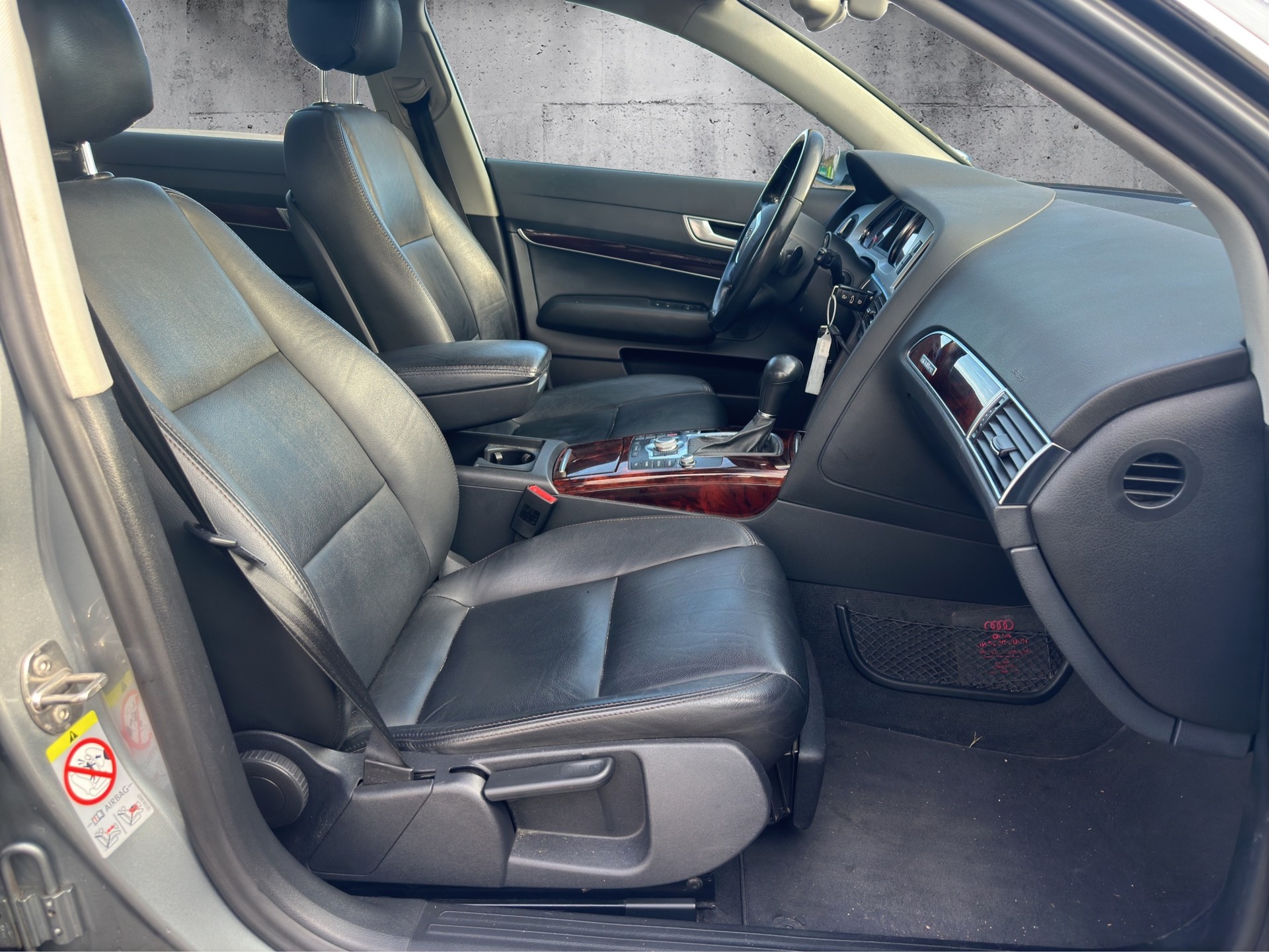 AUDI A6 Avant 3.0 V6 TDI quattro tiptronic-image-11