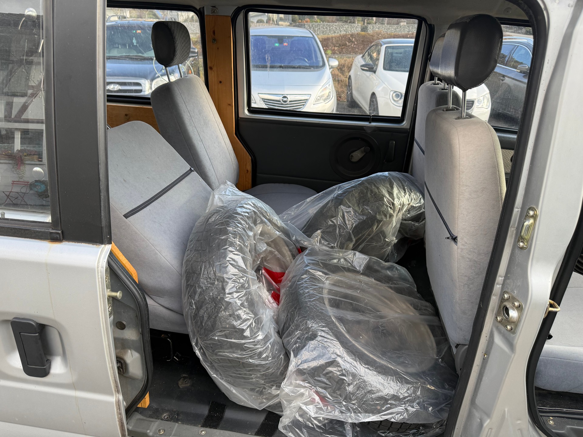 DFM Mini Bus 1.3-image-11