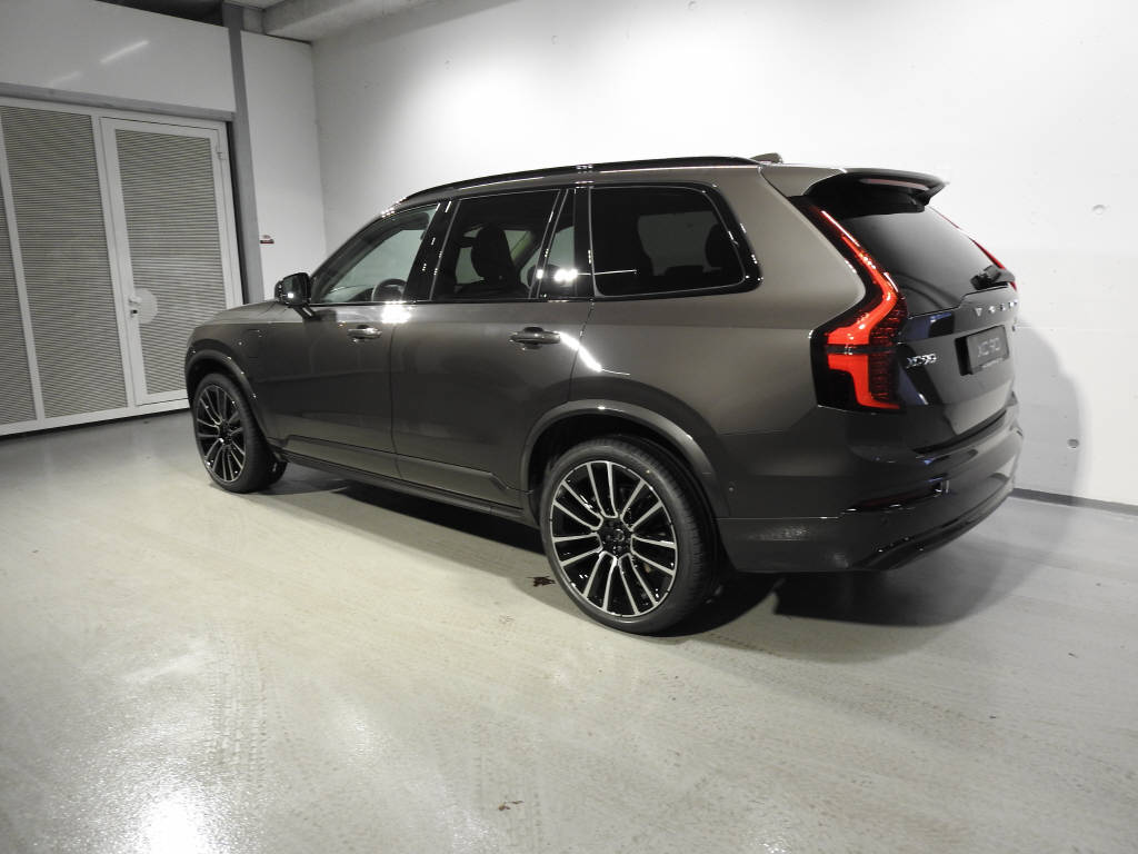 VOLVO XC90 2.0 T8 TE Ultra Dark eAWD-showroom-element-3