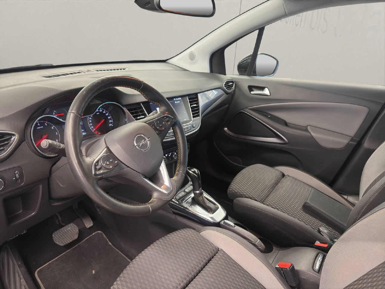 OPEL Crossland X 1.2 T 130 Ultimate-image-4