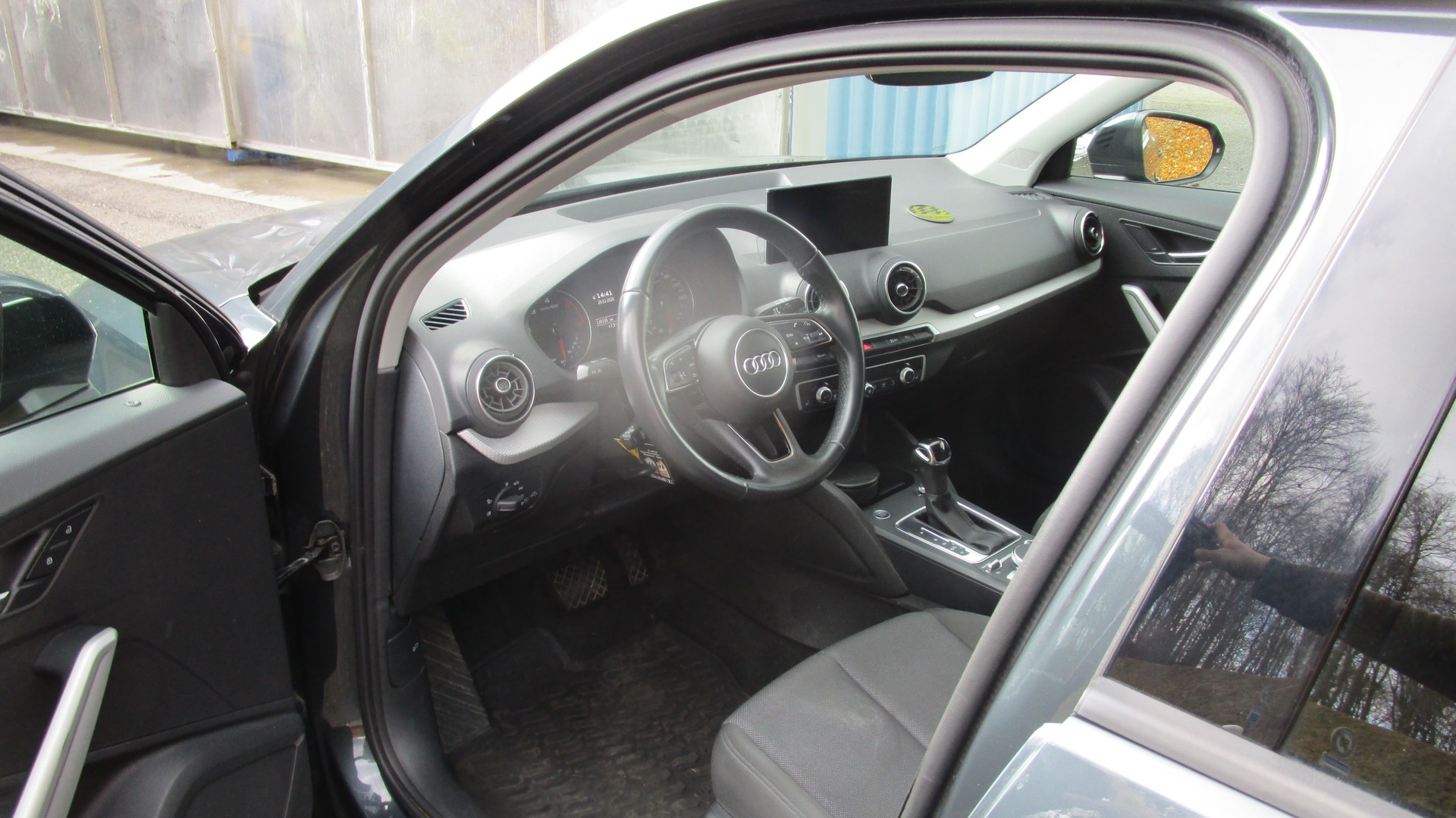 AUDI Q2 35 TDI advanced quattro S-tronic-image-6