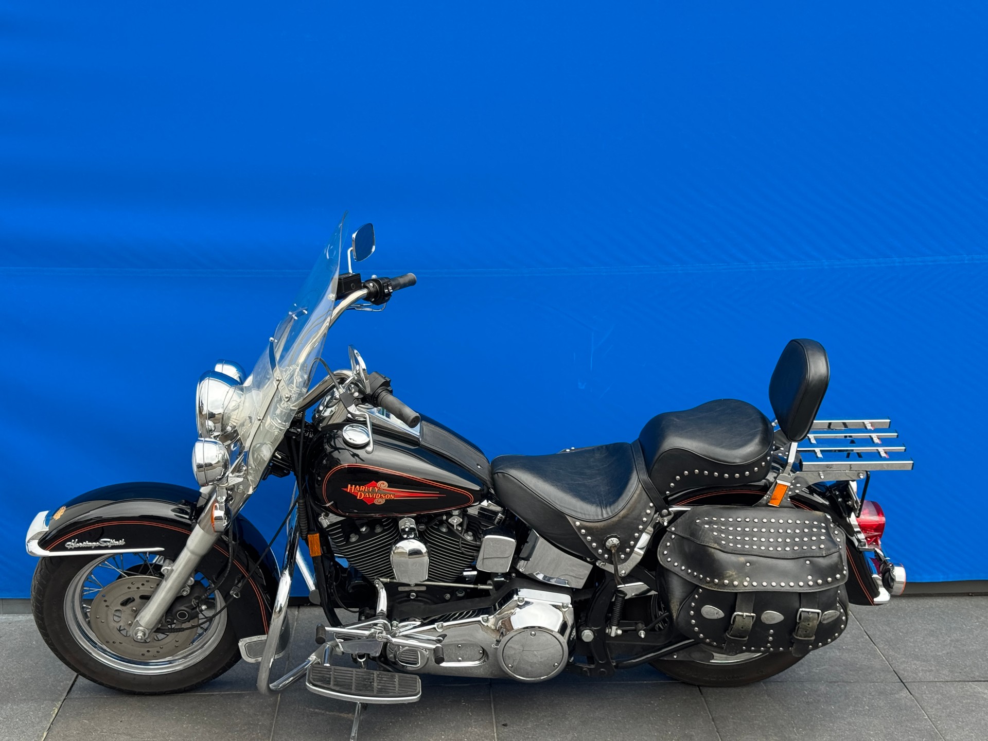 HARLEY-DAVIDSON FLSTC Softail Classic-image-12