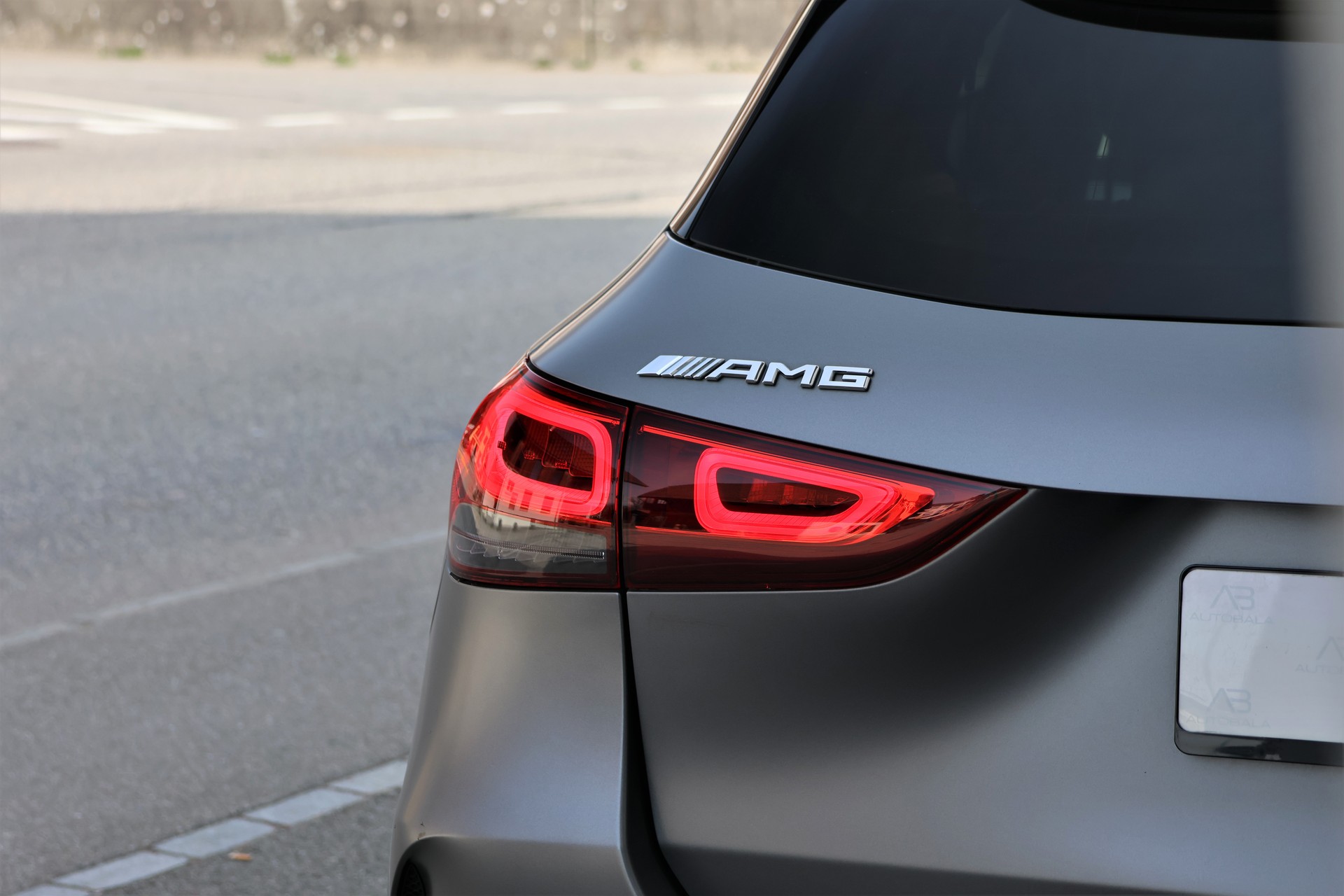 MERCEDES-BENZ GLA 35 AMG 4Matic 8G-Speedshift DCT (CH) "Greymatte"-image-5