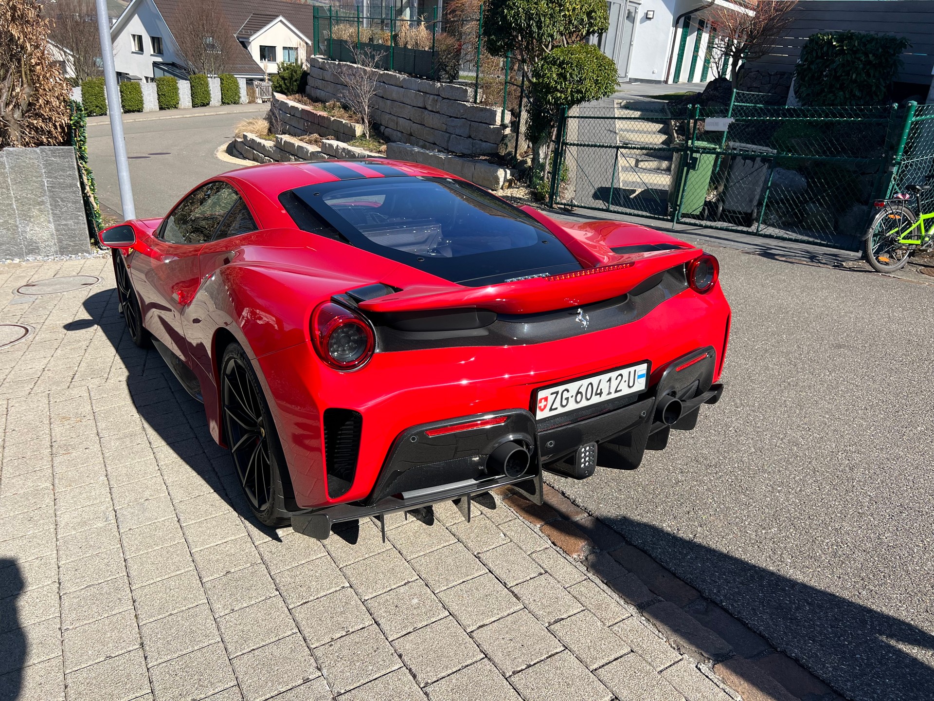 FERRARI 488 Pista 3.9 V8-image-2