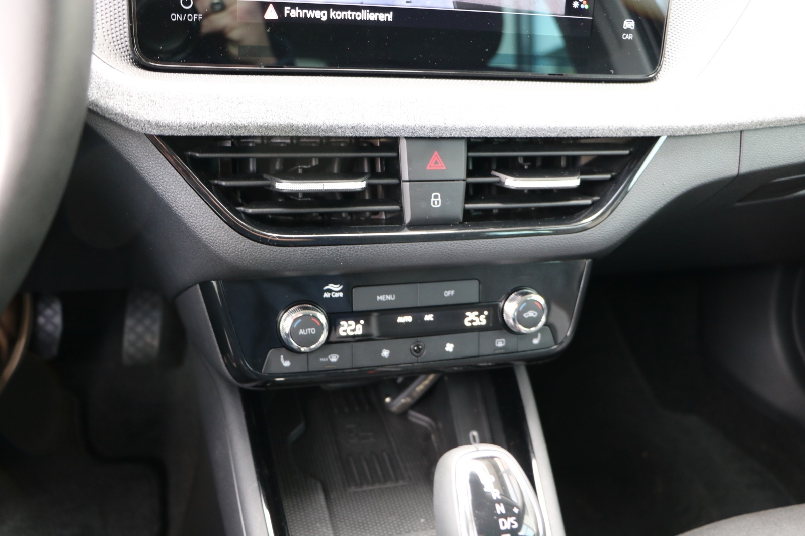SKODA Scala 1.5 TSI Selection DSG-image-13