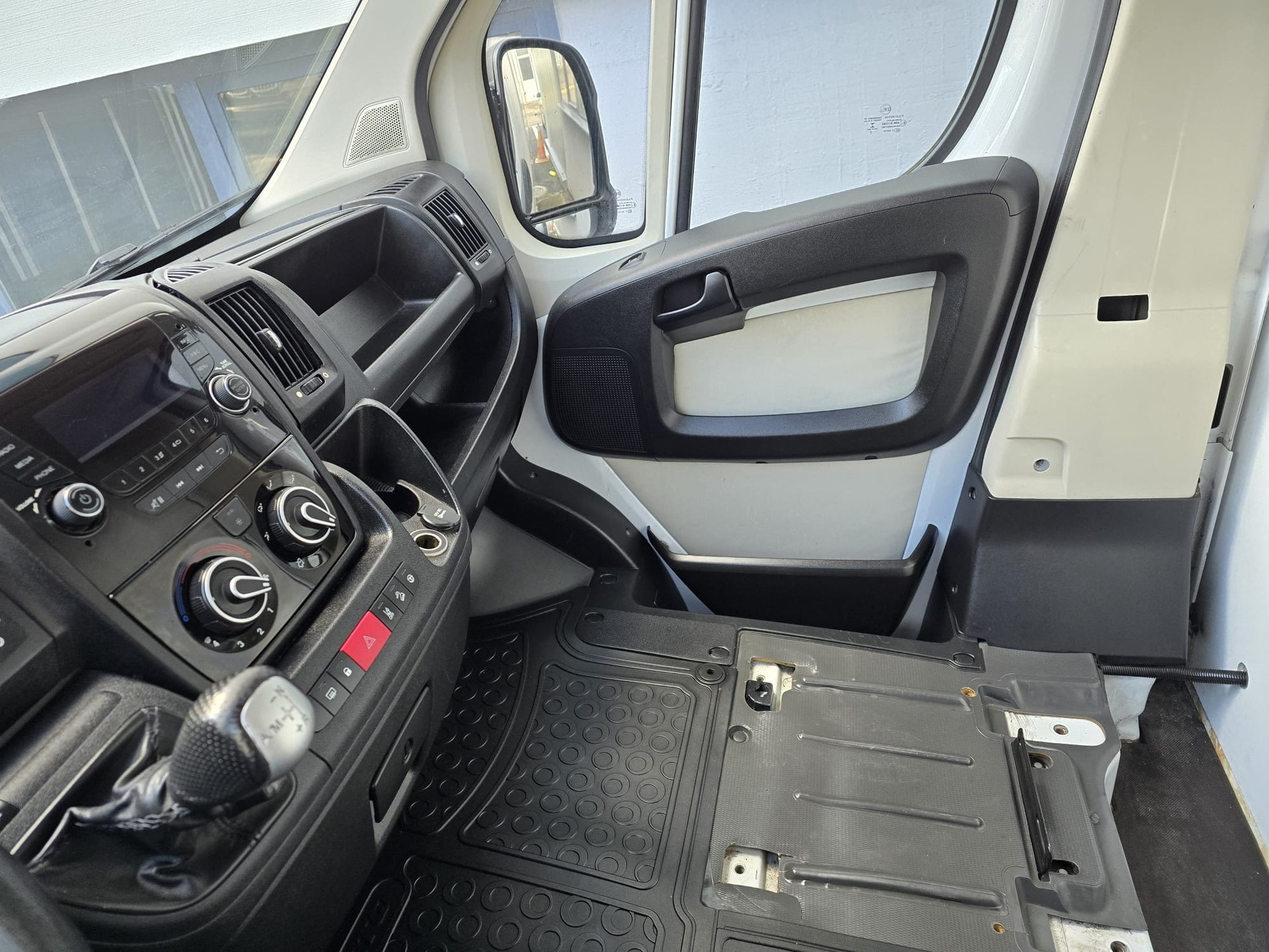 FIAT Ducato 35 2.3 MJ Comfort Matic-image-12