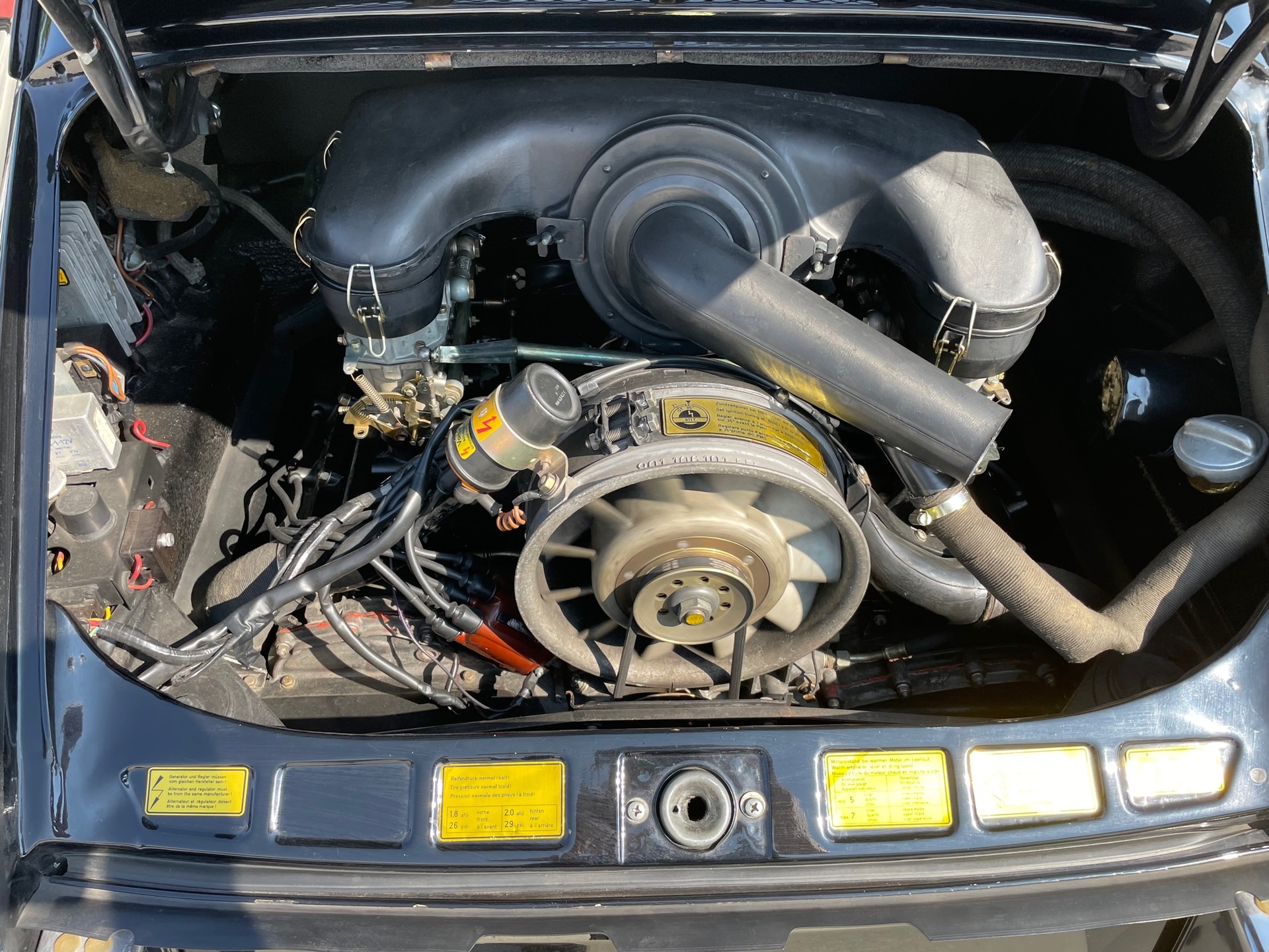 PORSCHE 911 T-image-9