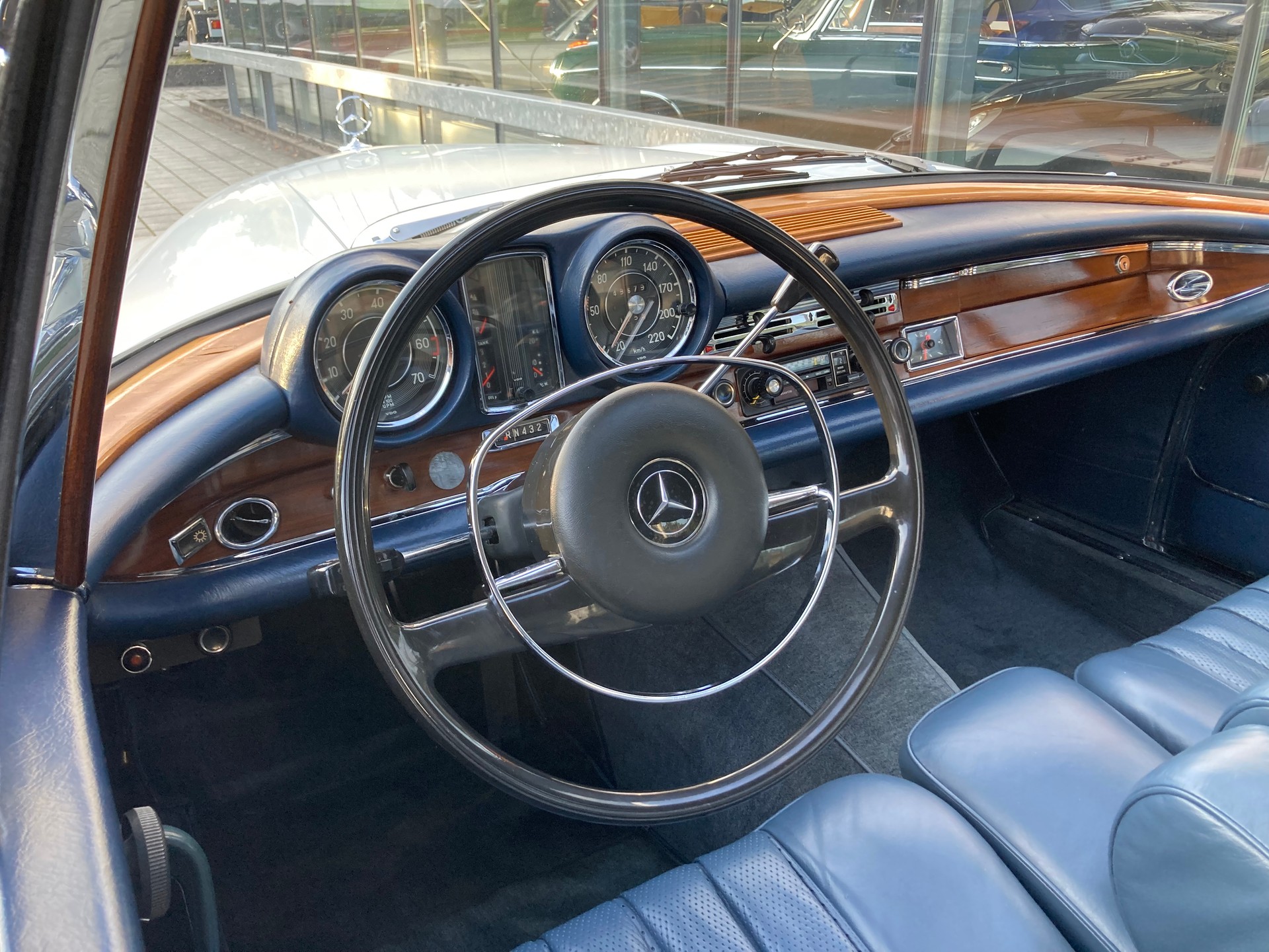MERCEDES-BENZ SW W111-image-7
