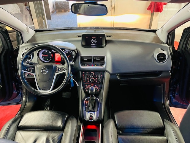 OPEL Meriva 1.7 CDTi Cosmo Automatic-image-12