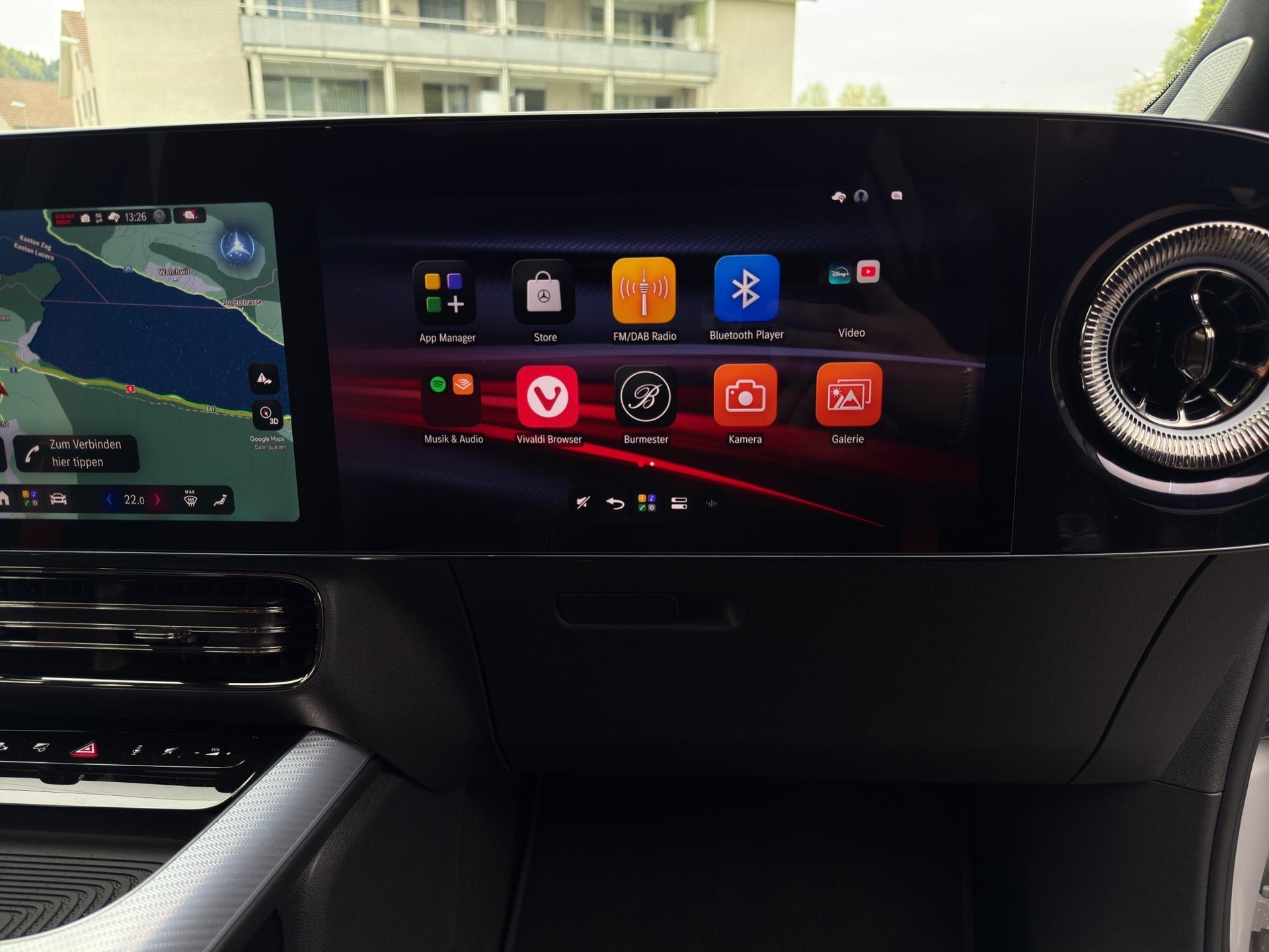 MERCEDES-BENZ GLB 350 4matic-image-23