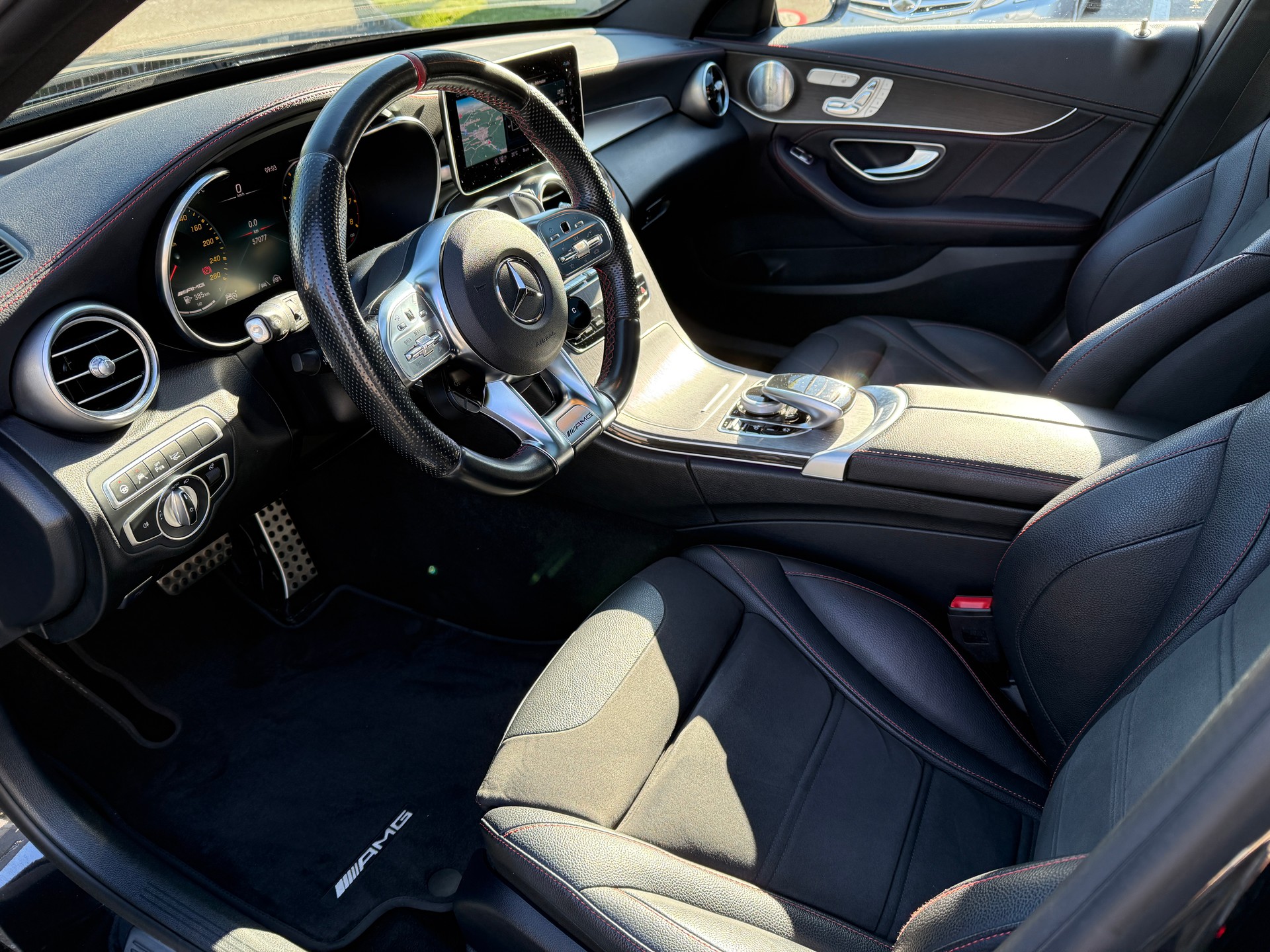 MERCEDES-BENZ C 43 AMG 4Matic-showroom-element-3