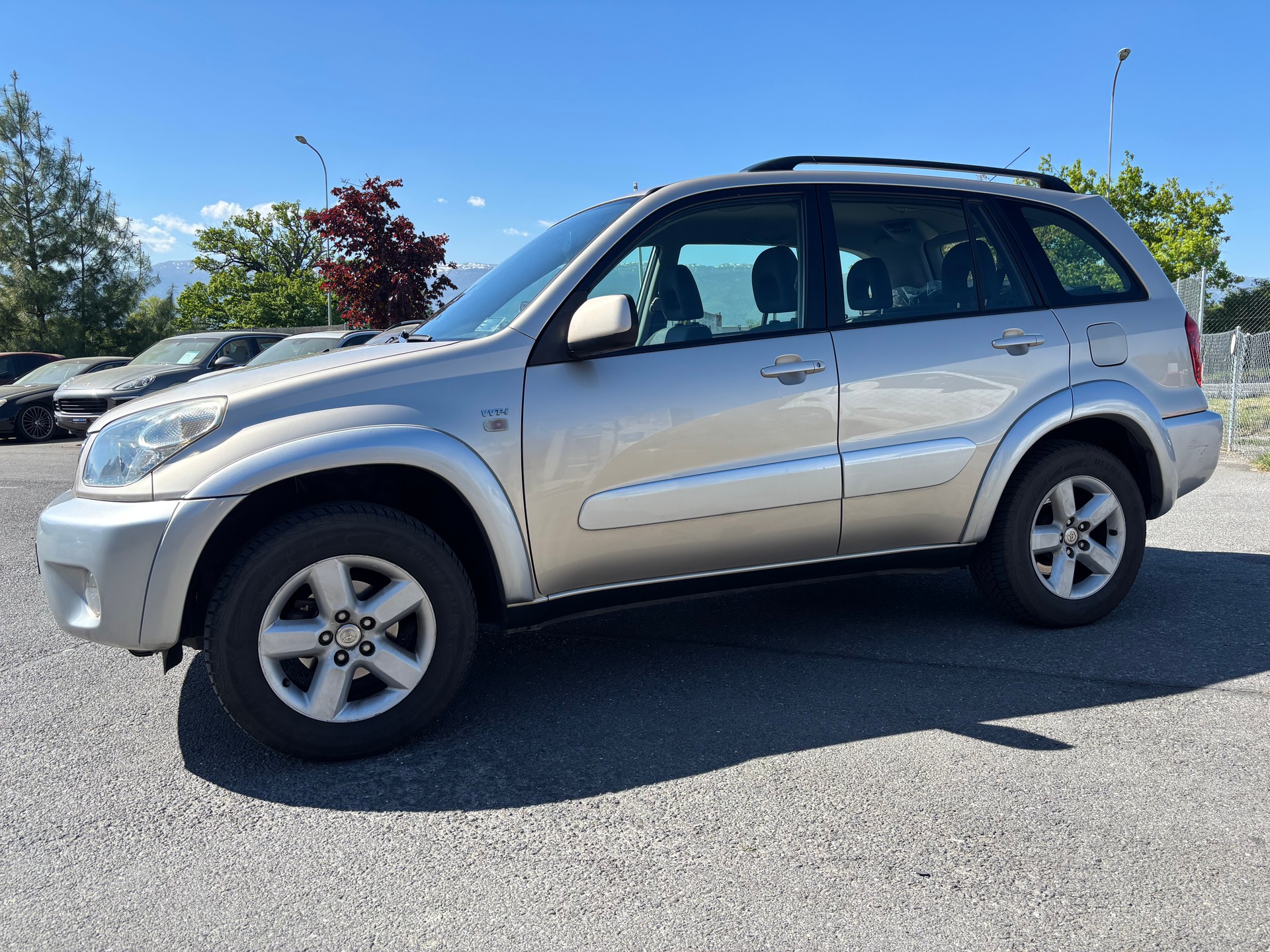 TOYOTA RAV-4 2.0 16V Linea Sol-showroom-element-1